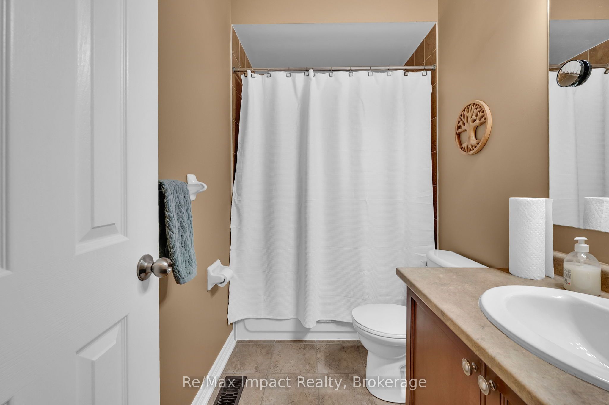 14a Hunt Street Property Photo 20
