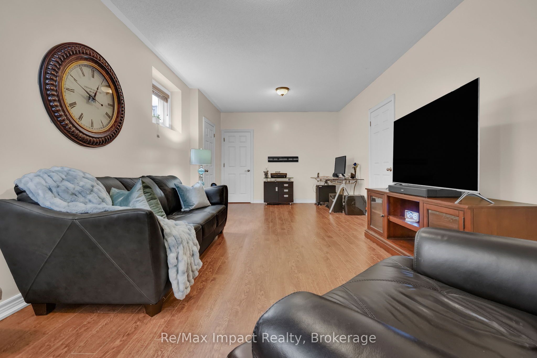 14a Hunt Street Property Photo 24