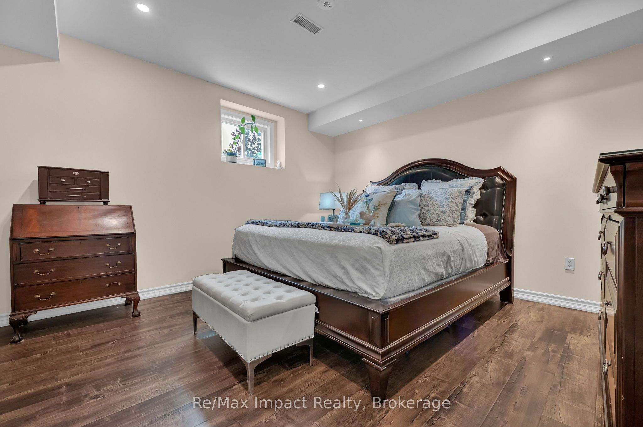 14a Hunt Street Property Photo 28