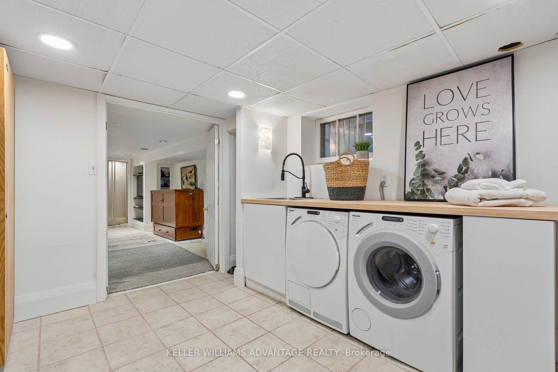 84 Kingsmount Park Road Property Photo 36