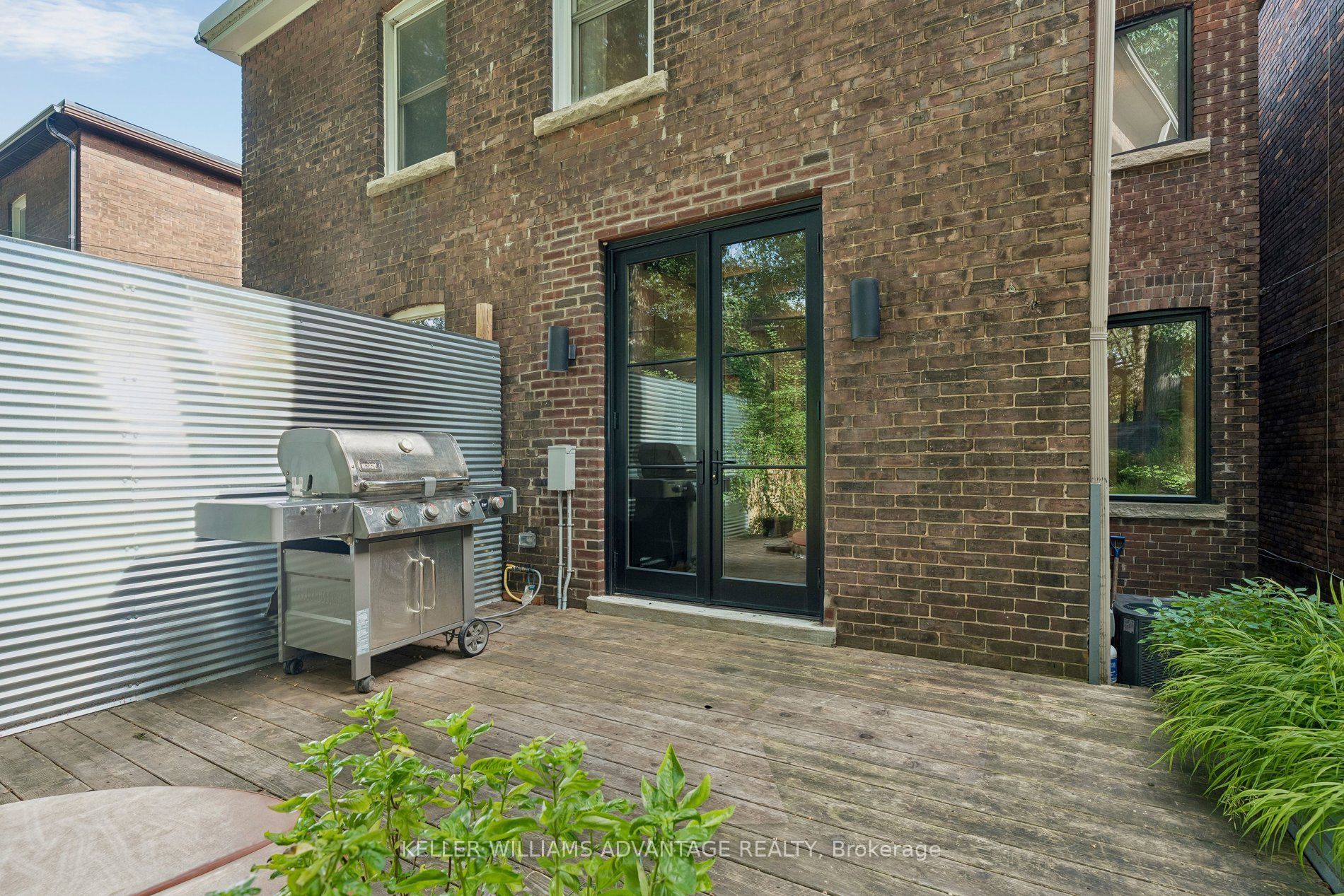 84 Kingsmount Park Road Property Photo 37