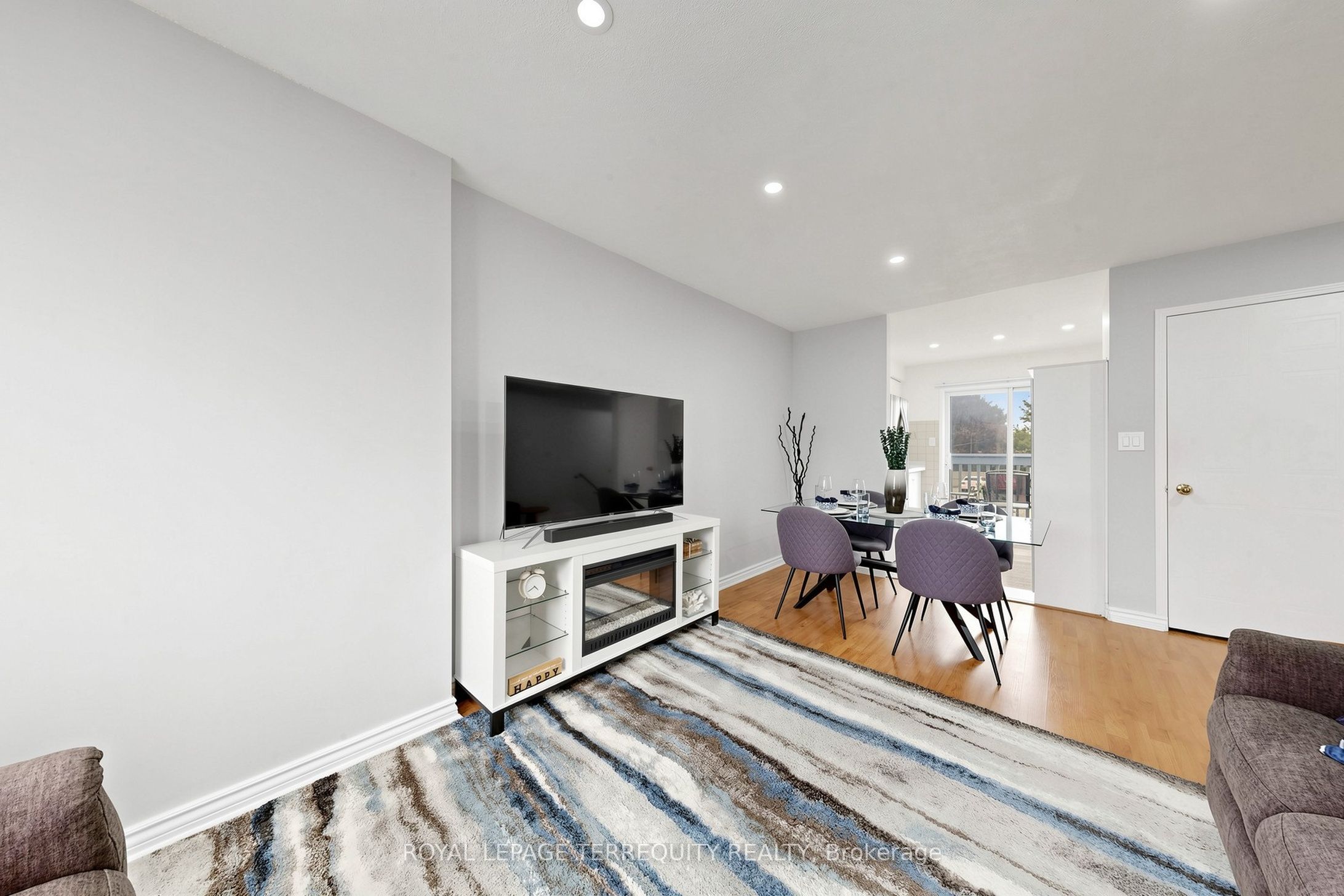 1865 Kingston Road 62 Property Photo 6