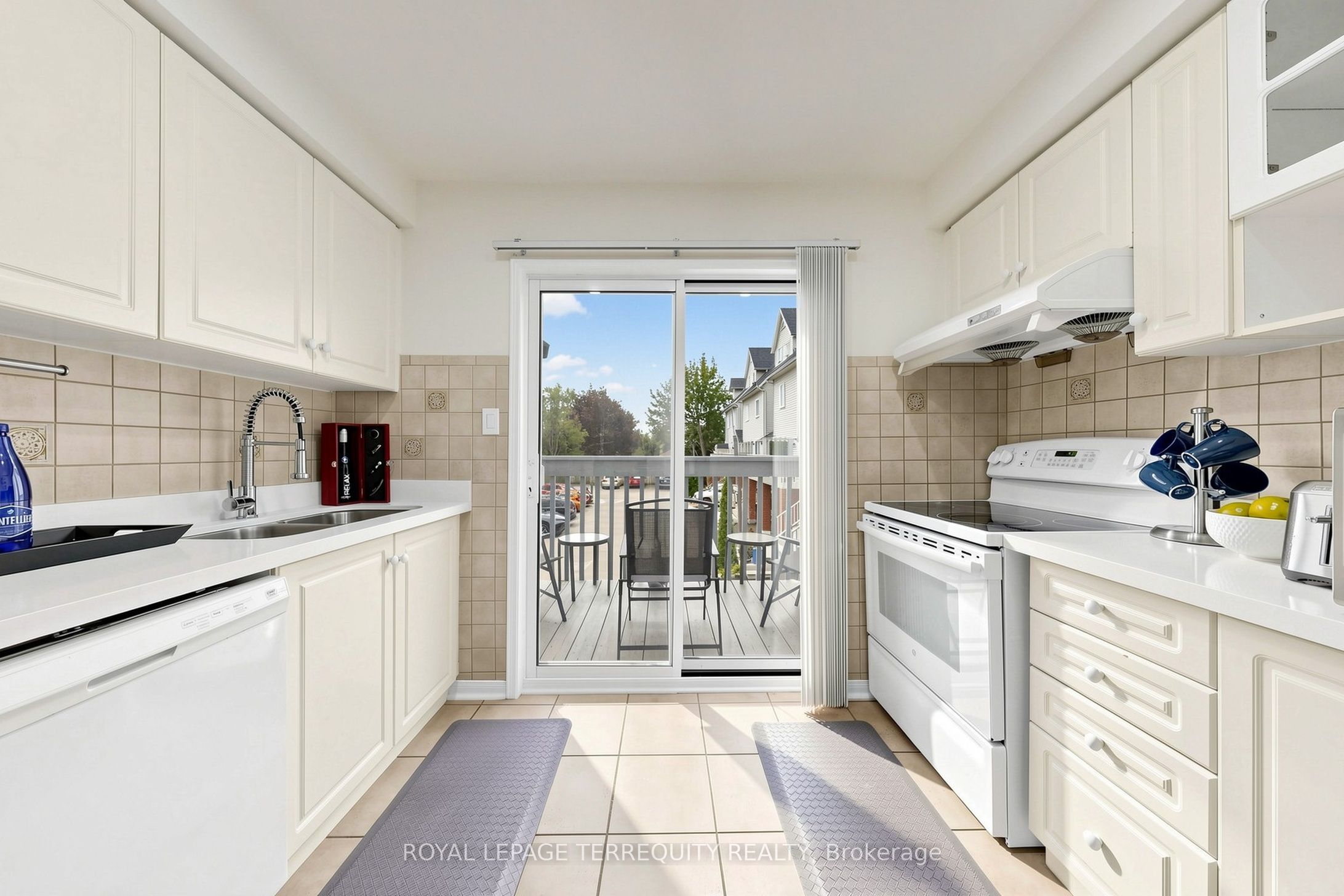 1865 Kingston Road 62 Property Photo 13
