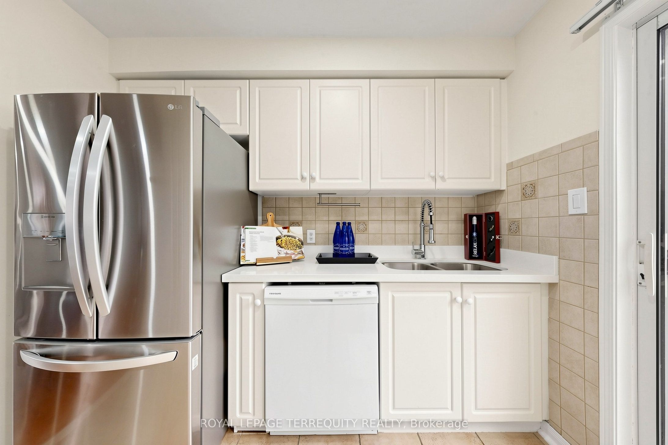 1865 Kingston Road 62 Property Photo 15