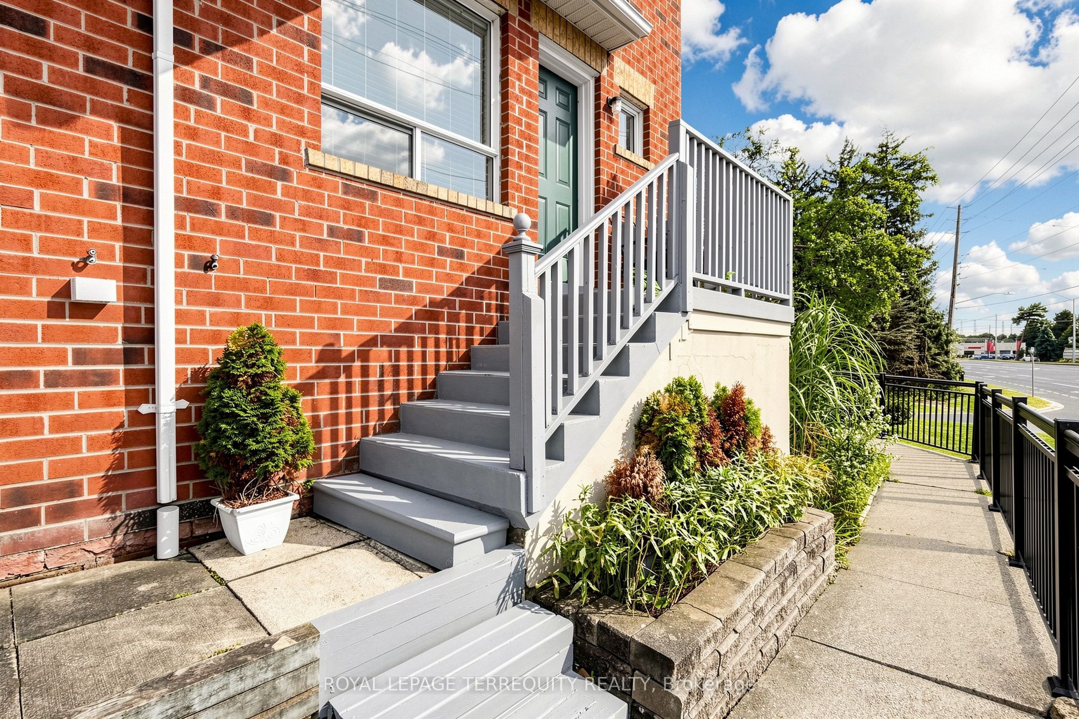 1865 Kingston Road 62 Property Photo 43