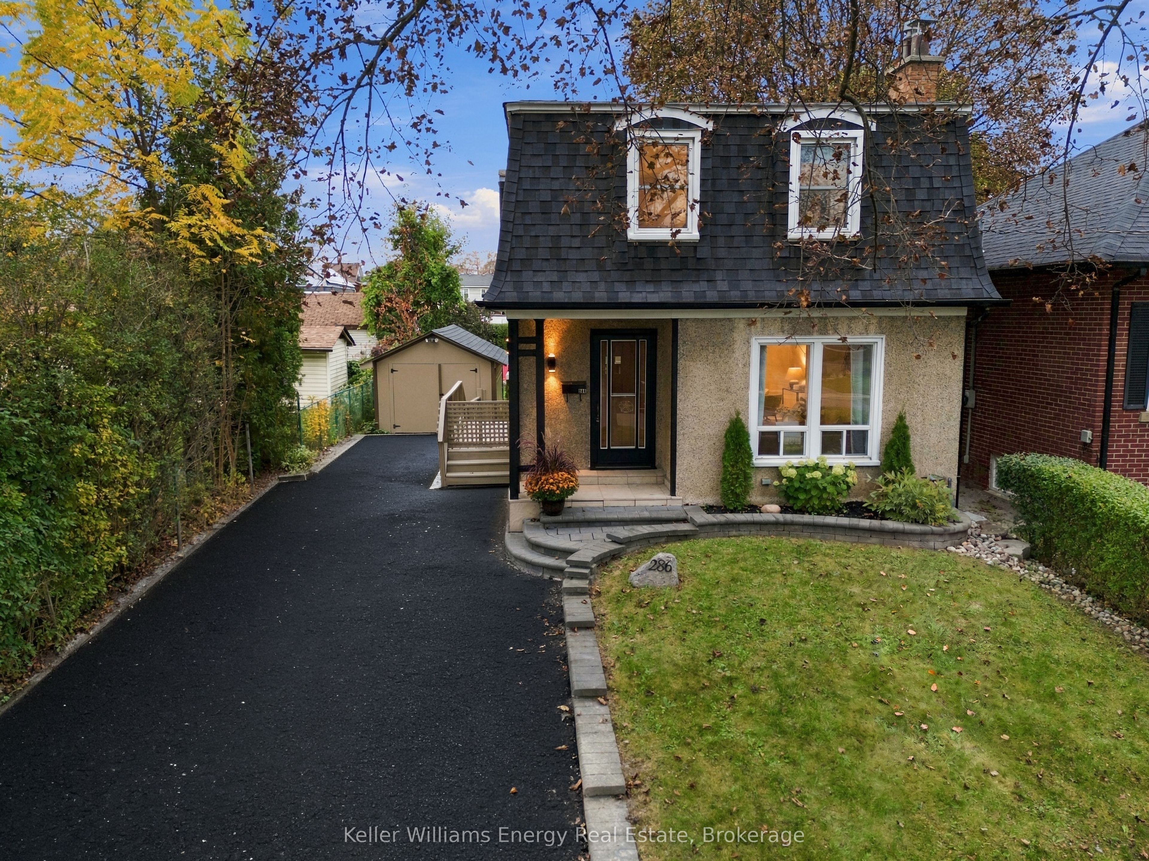 286 Gliddon Avenue Property Photo 2