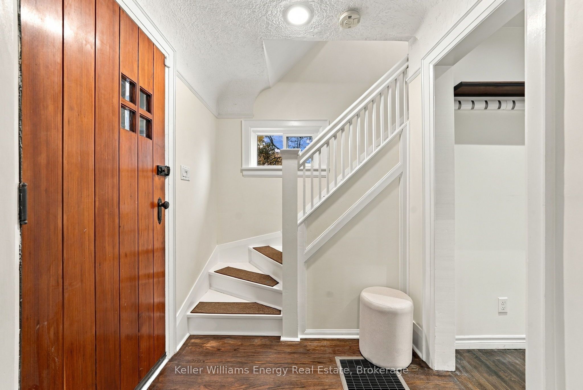 286 Gliddon Avenue Property Photo 18