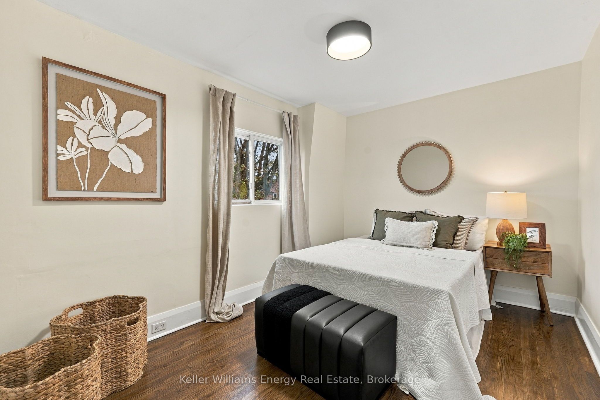 286 Gliddon Avenue Property Photo 25