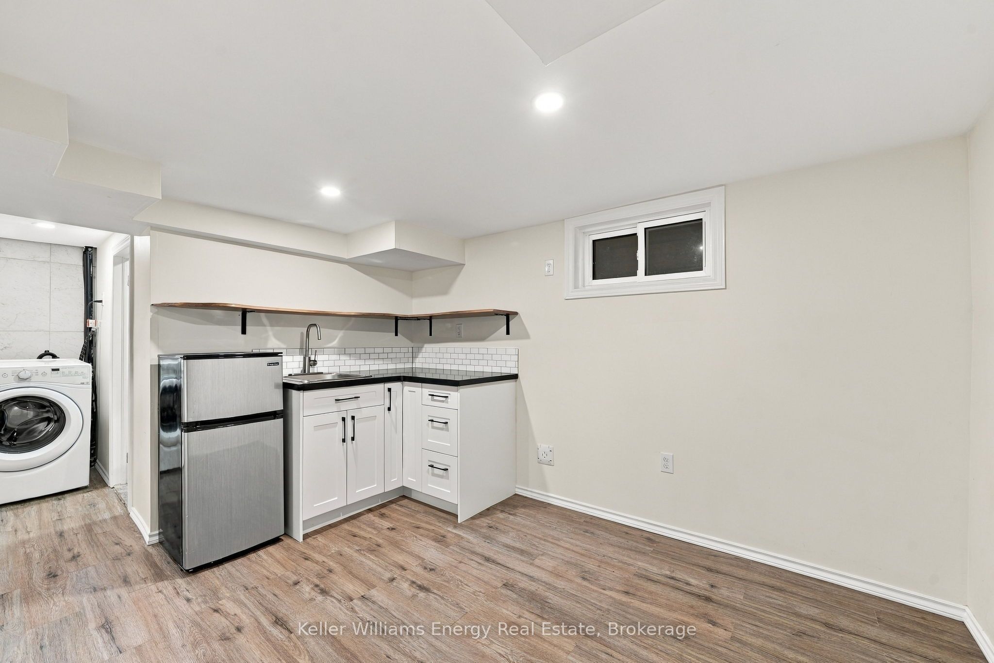 286 Gliddon Avenue Property Photo 29