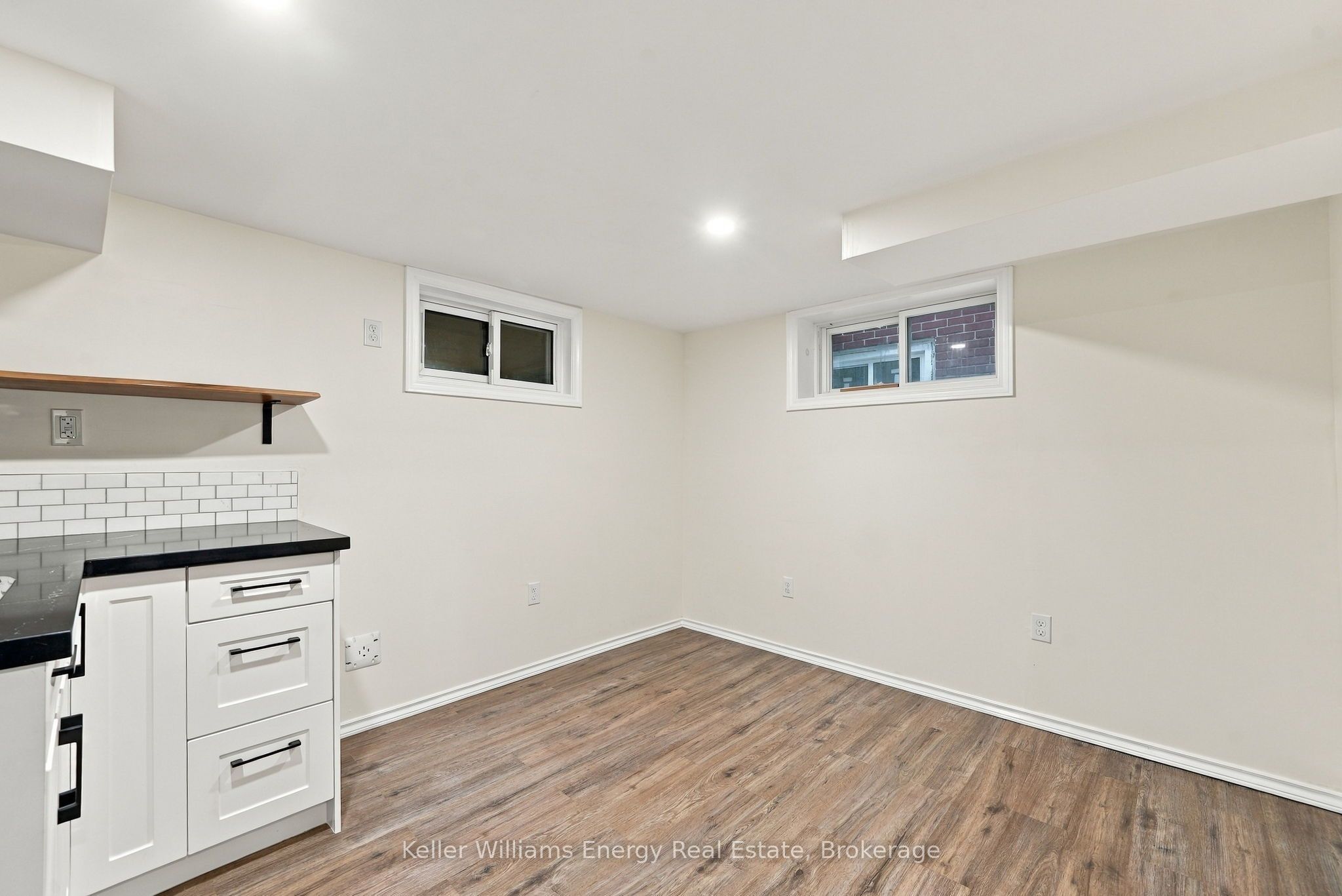 286 Gliddon Avenue Property Photo 30