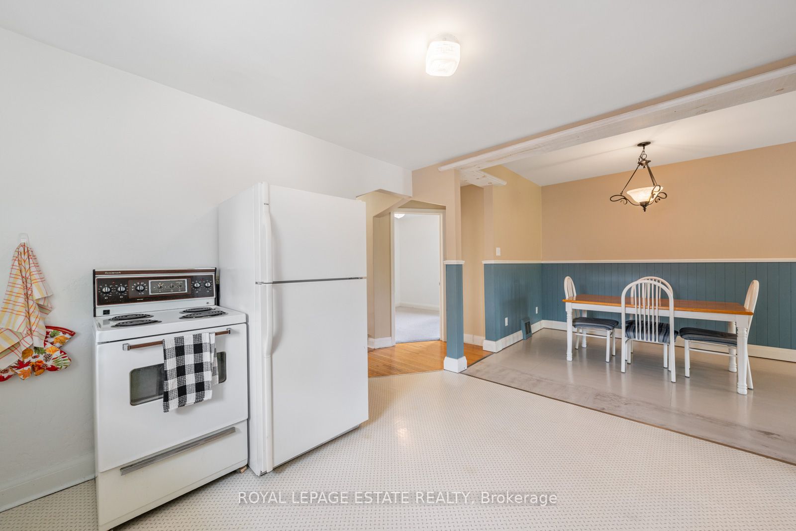 601 Pharmacy Avenue Property Photo 10