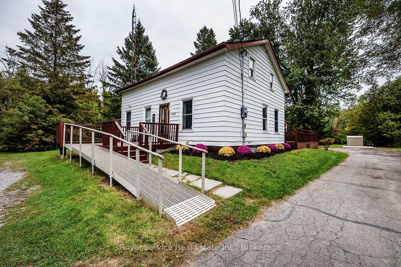 4045 Highway 2 Property Photo 2