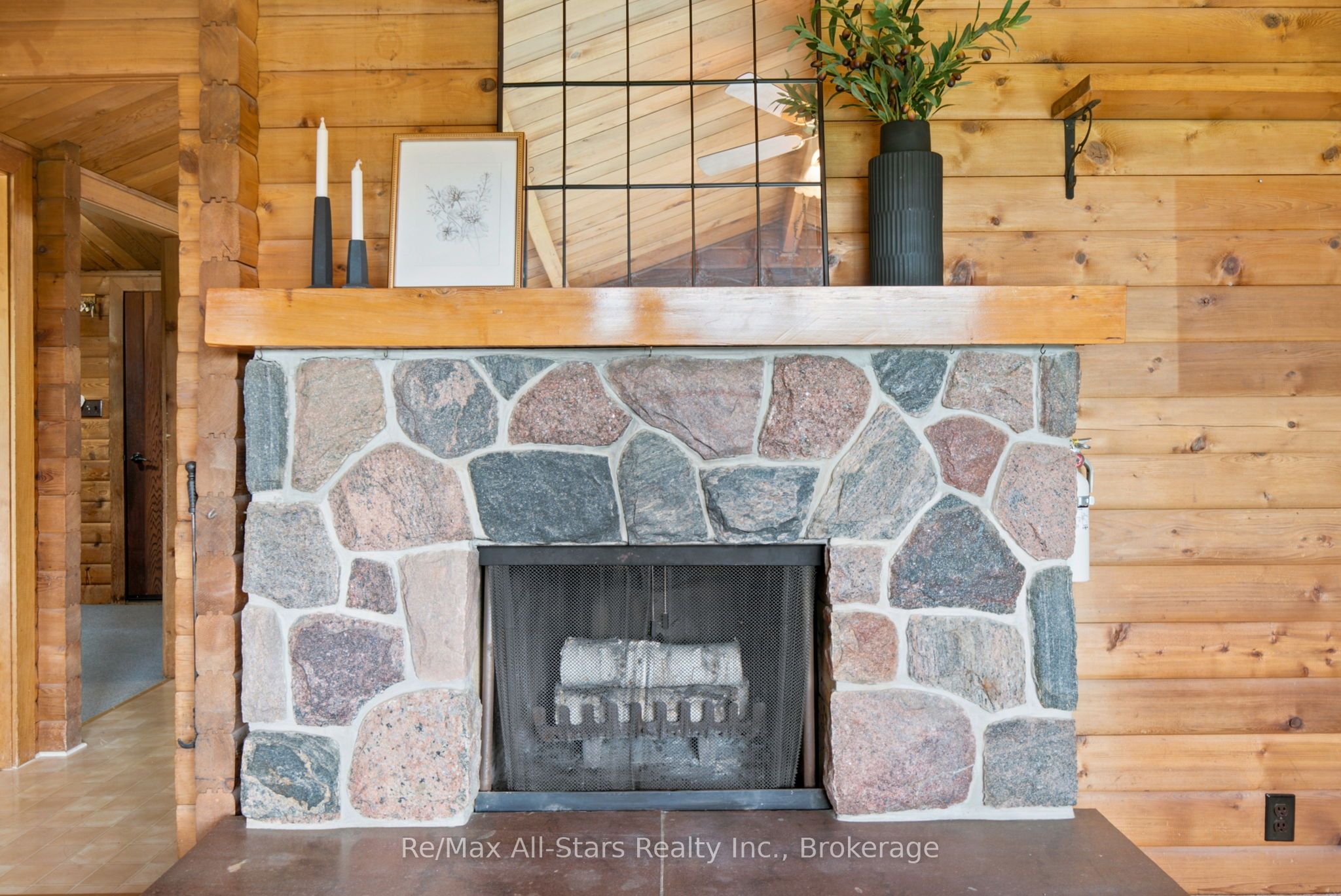 18050 Nesbitt Line Property Photo 9