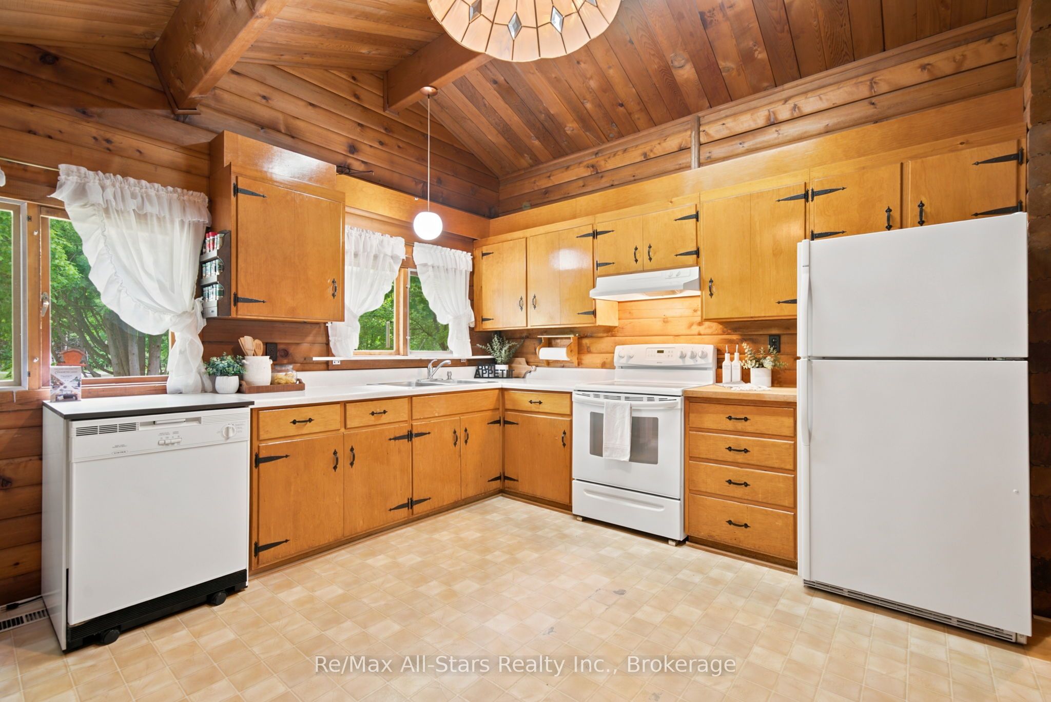 18050 Nesbitt Line Property Photo 10