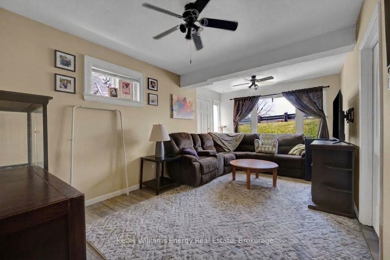 741 Ritson Road S Property Photo 15