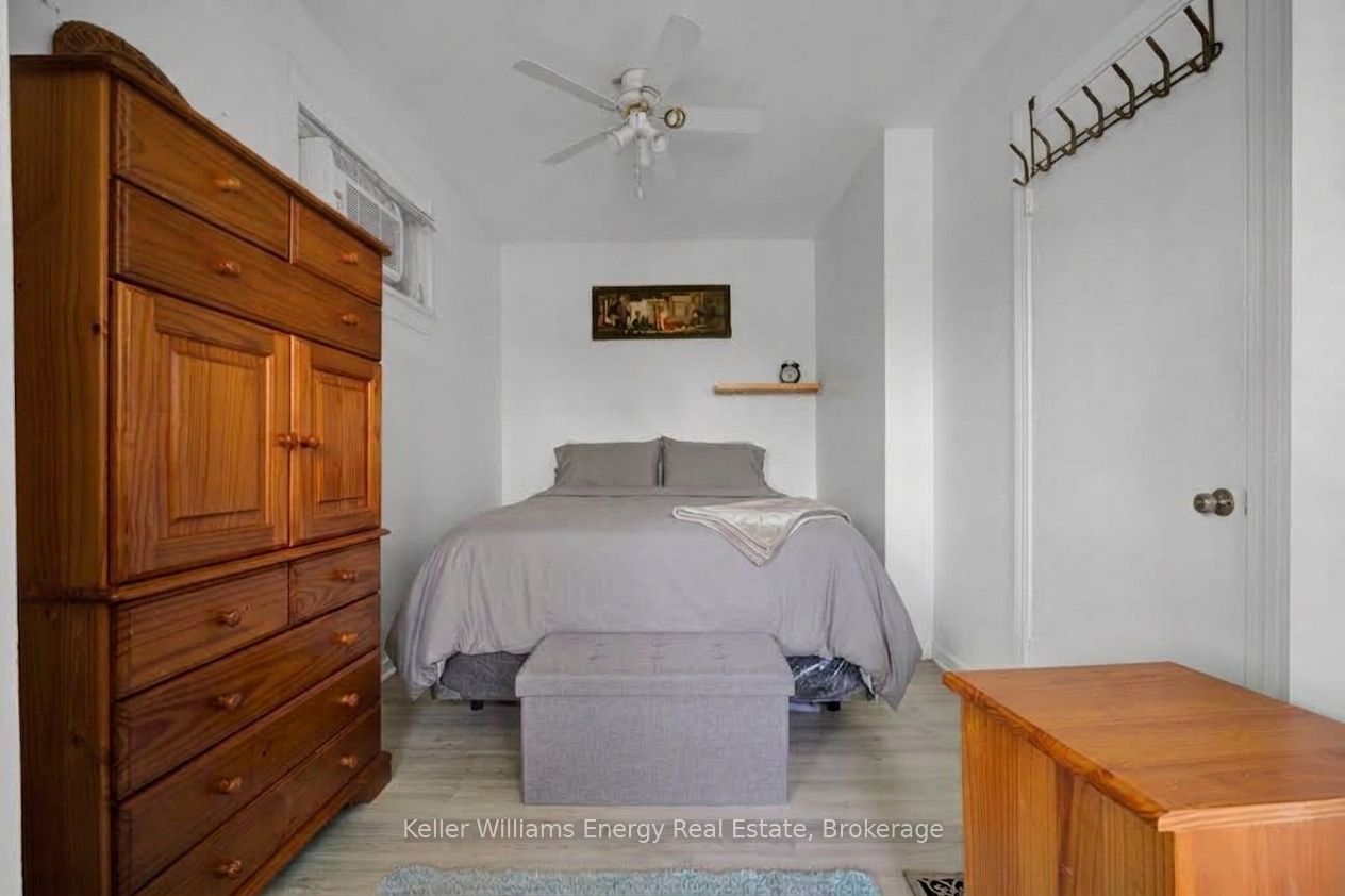 741 Ritson Road S Property Photo 24