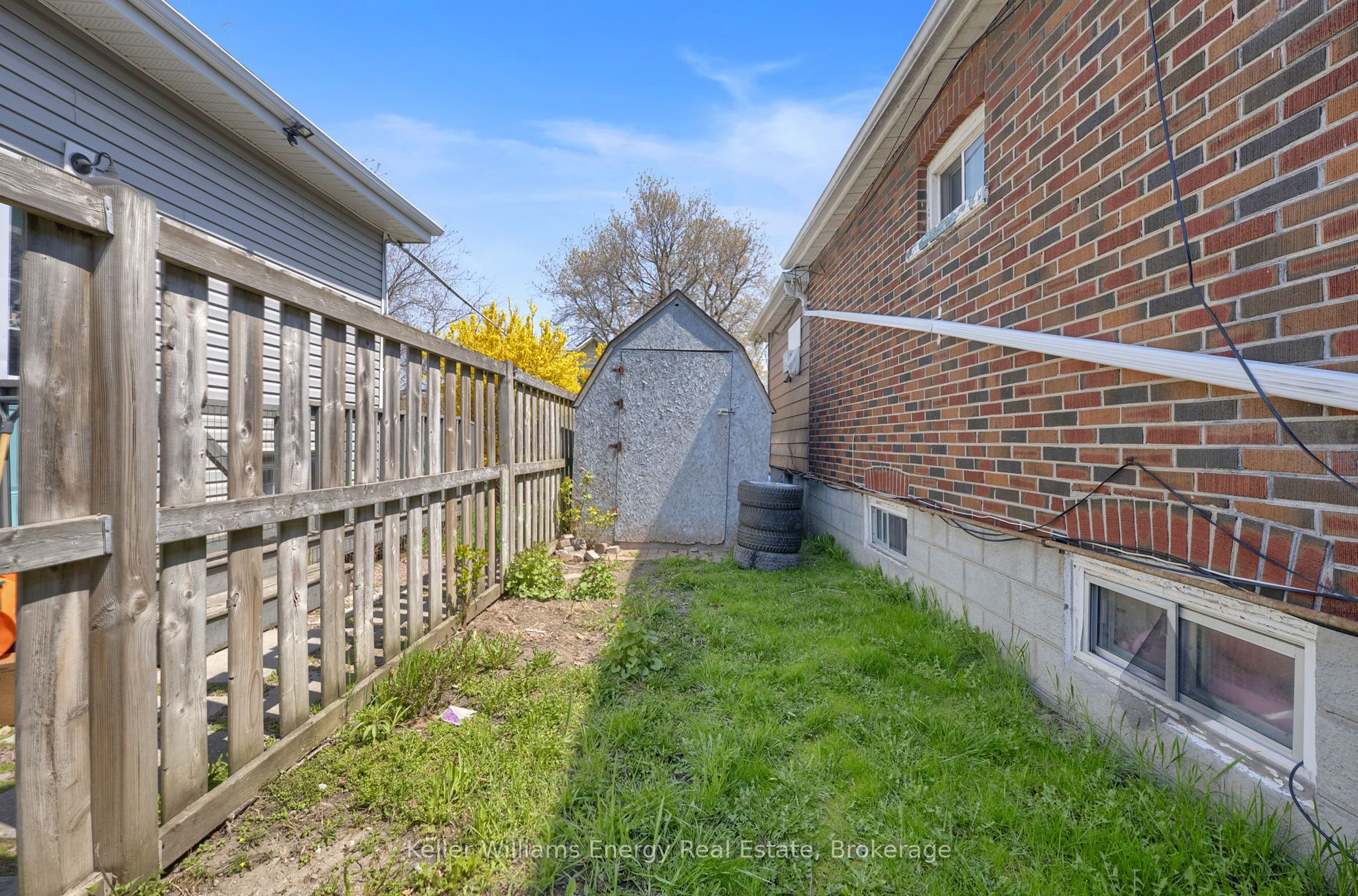 741 Ritson Road S Property Photo 46