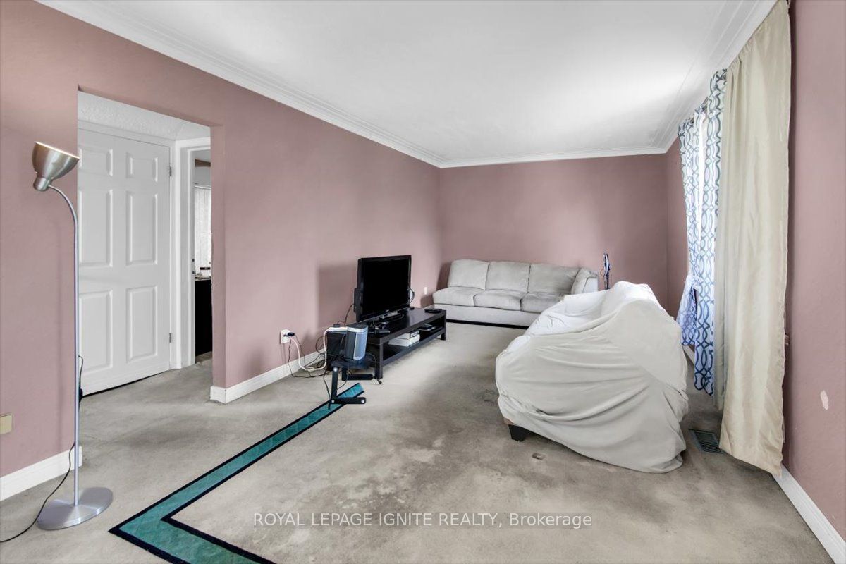 76 Celeste Drive Property Photo 4