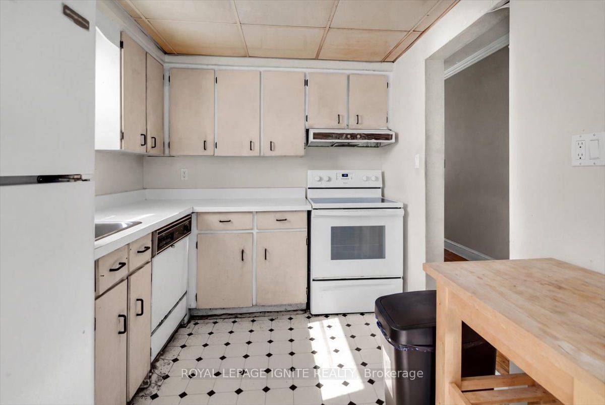 76 Celeste Drive Property Photo 11