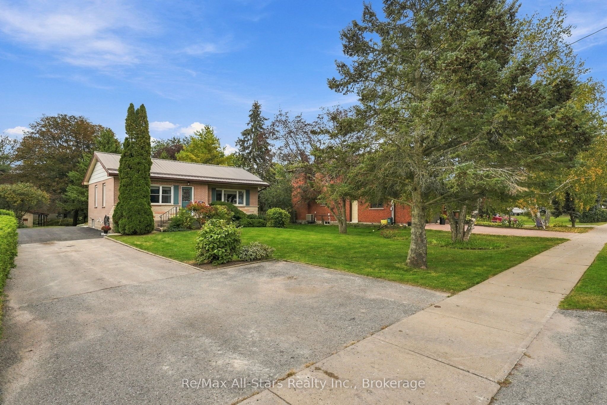 14661 Old Simcoe Road Property Photo 2