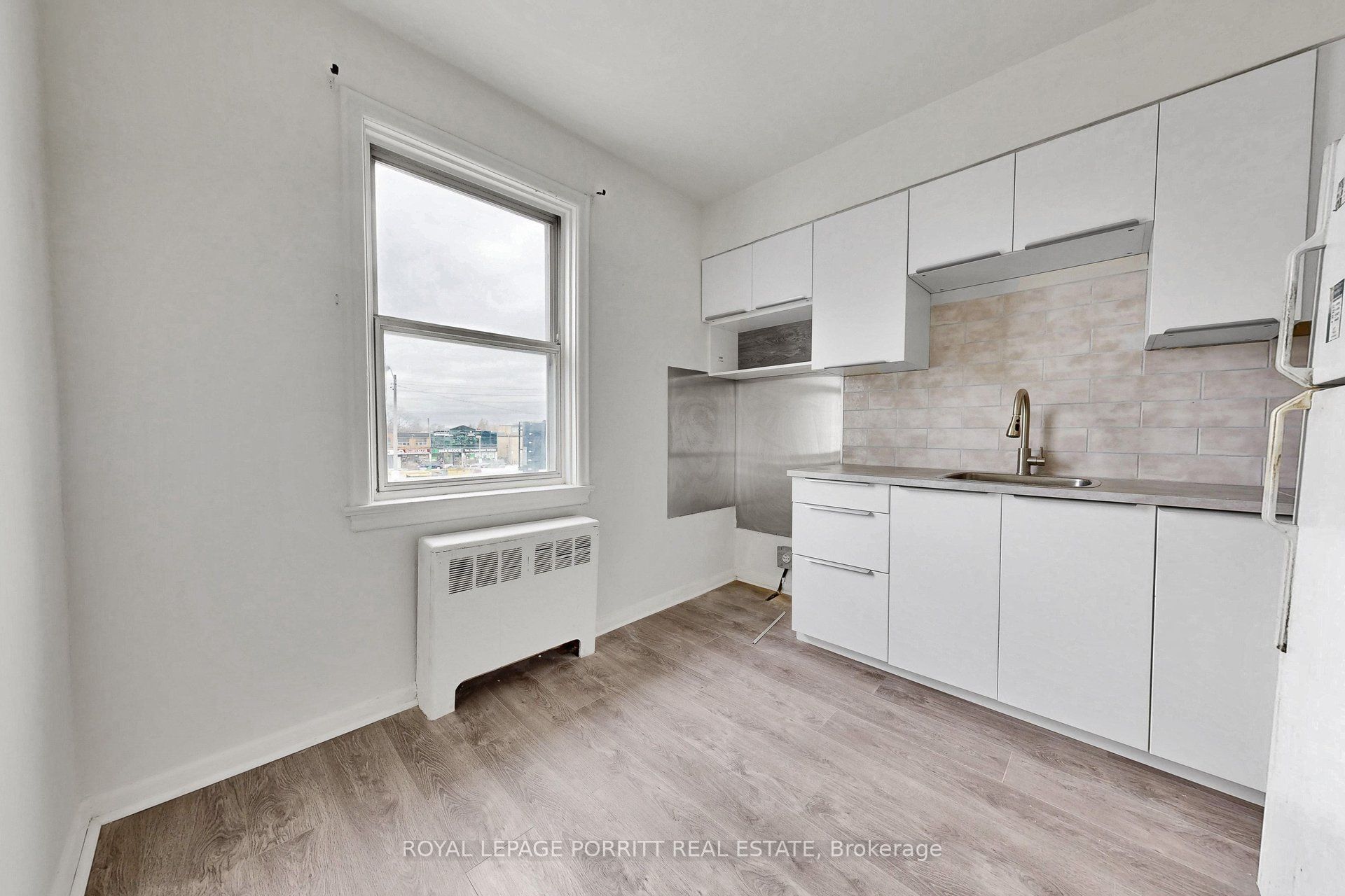 2633 Eglinton Avenue E Property Photo 24