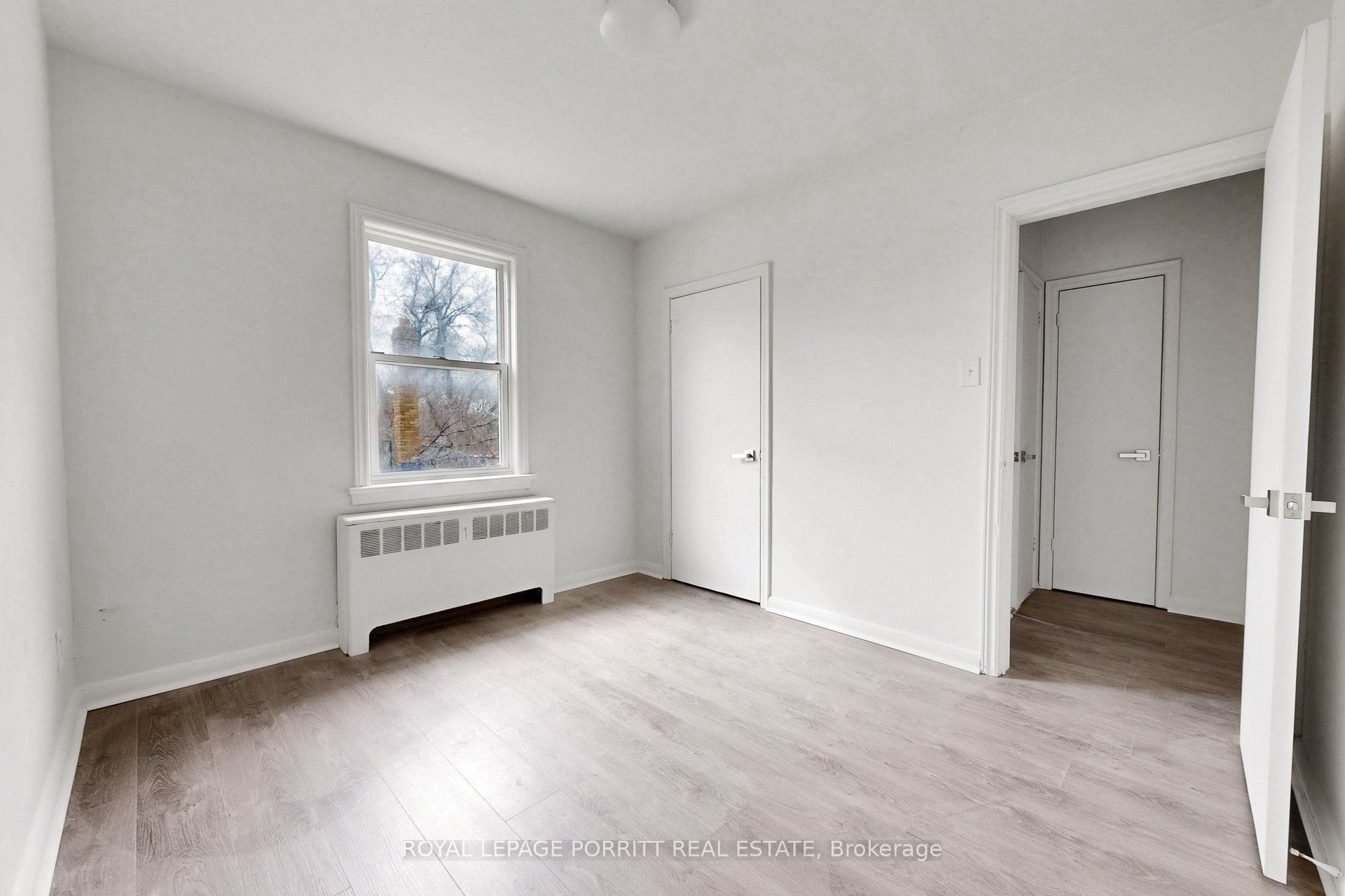 2633 Eglinton Avenue E Property Photo 38