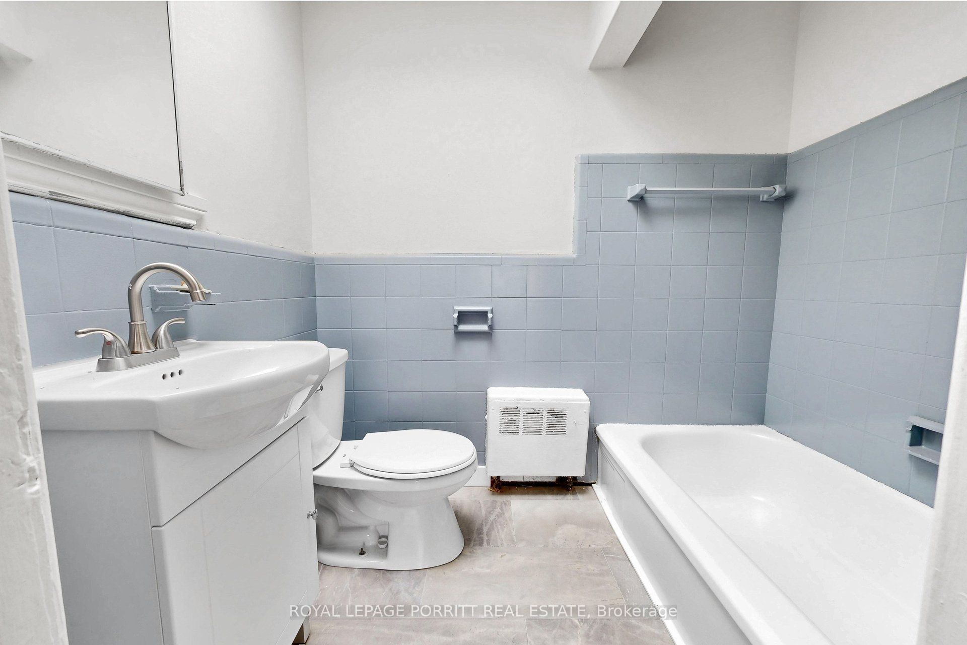2633 Eglinton Avenue E Property Photo 41