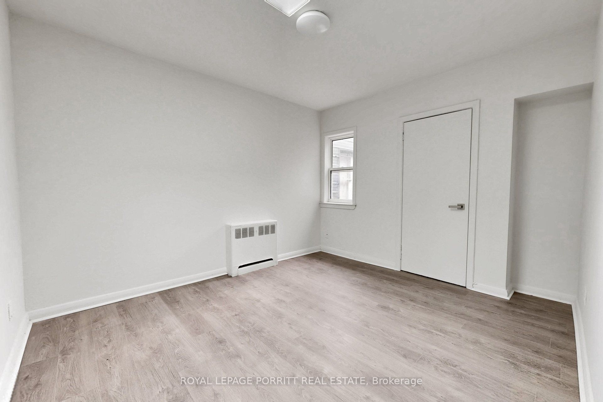 2633 Eglinton Avenue E Property Photo 42