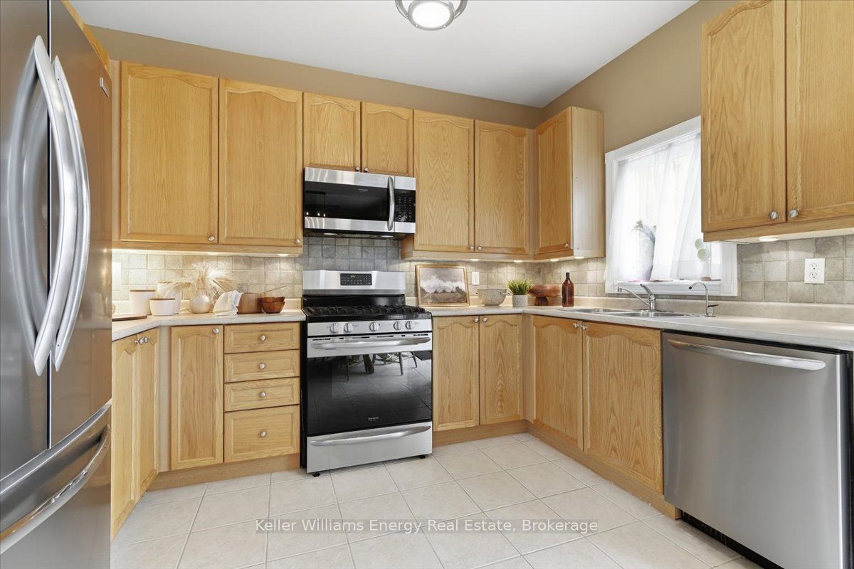 27 Dent Street Property Photo 15