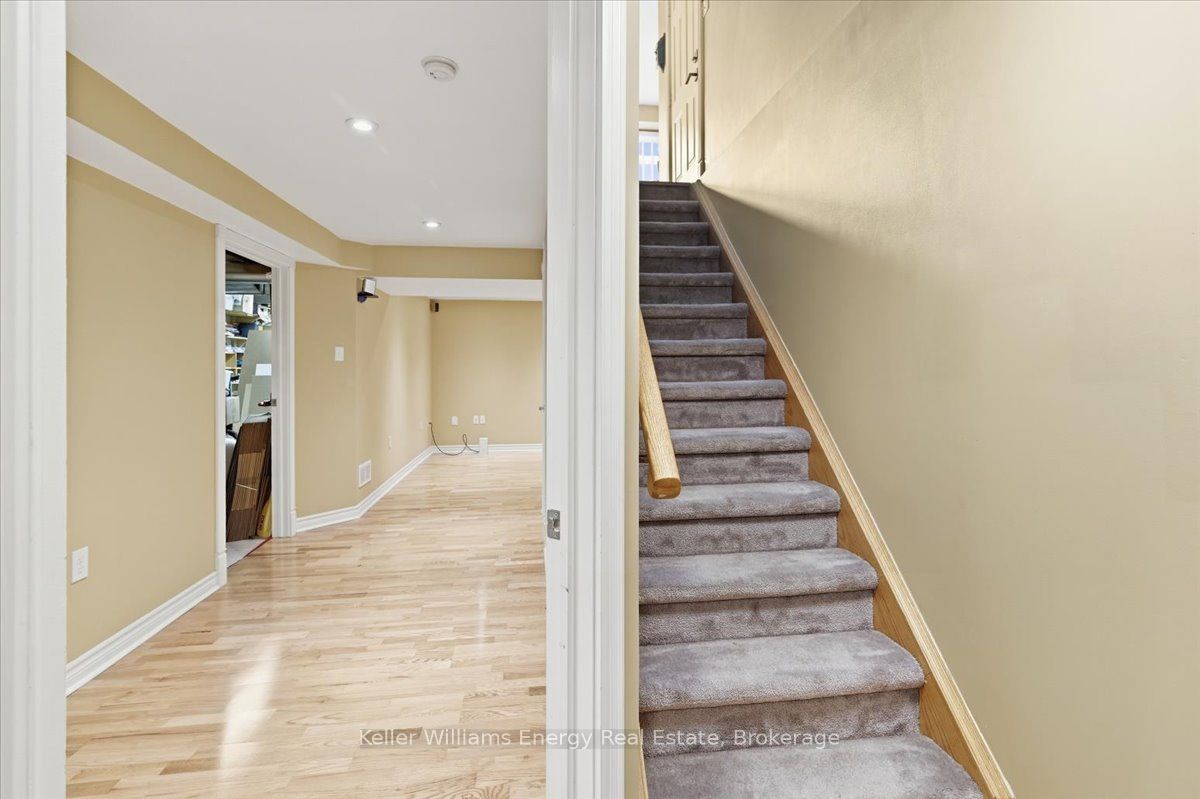 27 Dent Street Property Photo 31