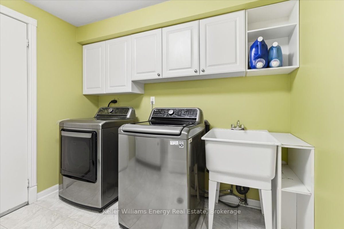 27 Dent Street Property Photo 32