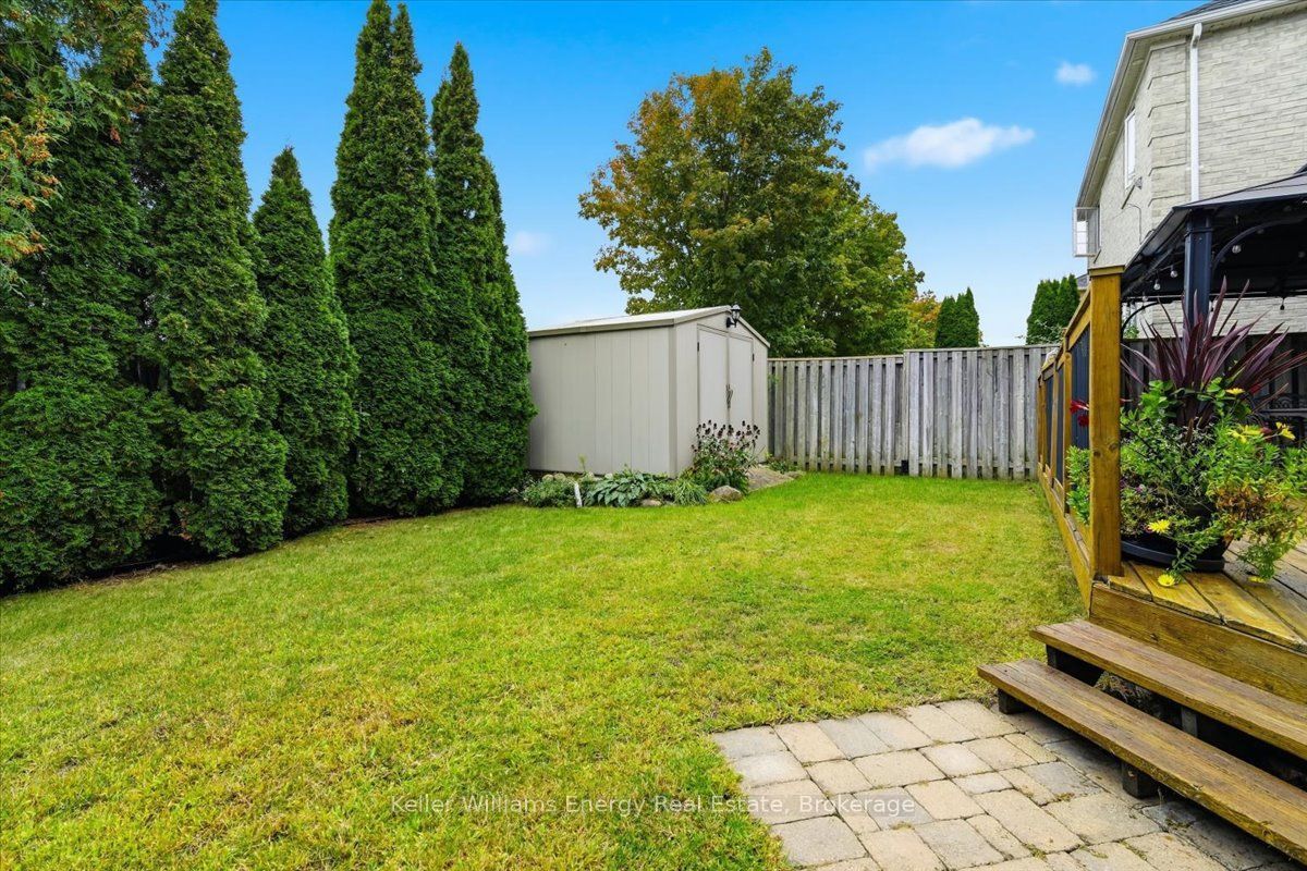 27 Dent Street Property Photo 39