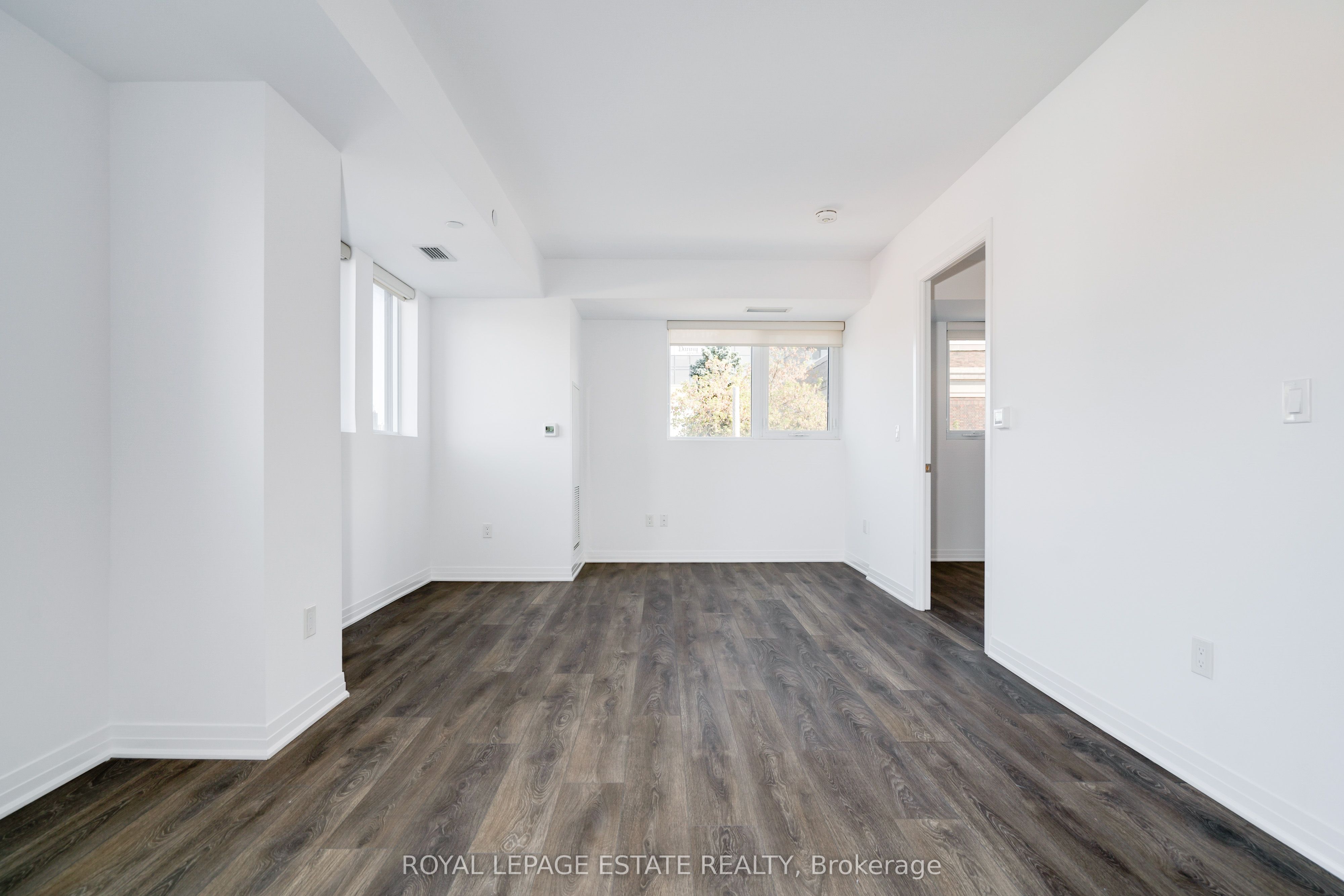 2301 Danforth Avenue 304 Property Photo 5