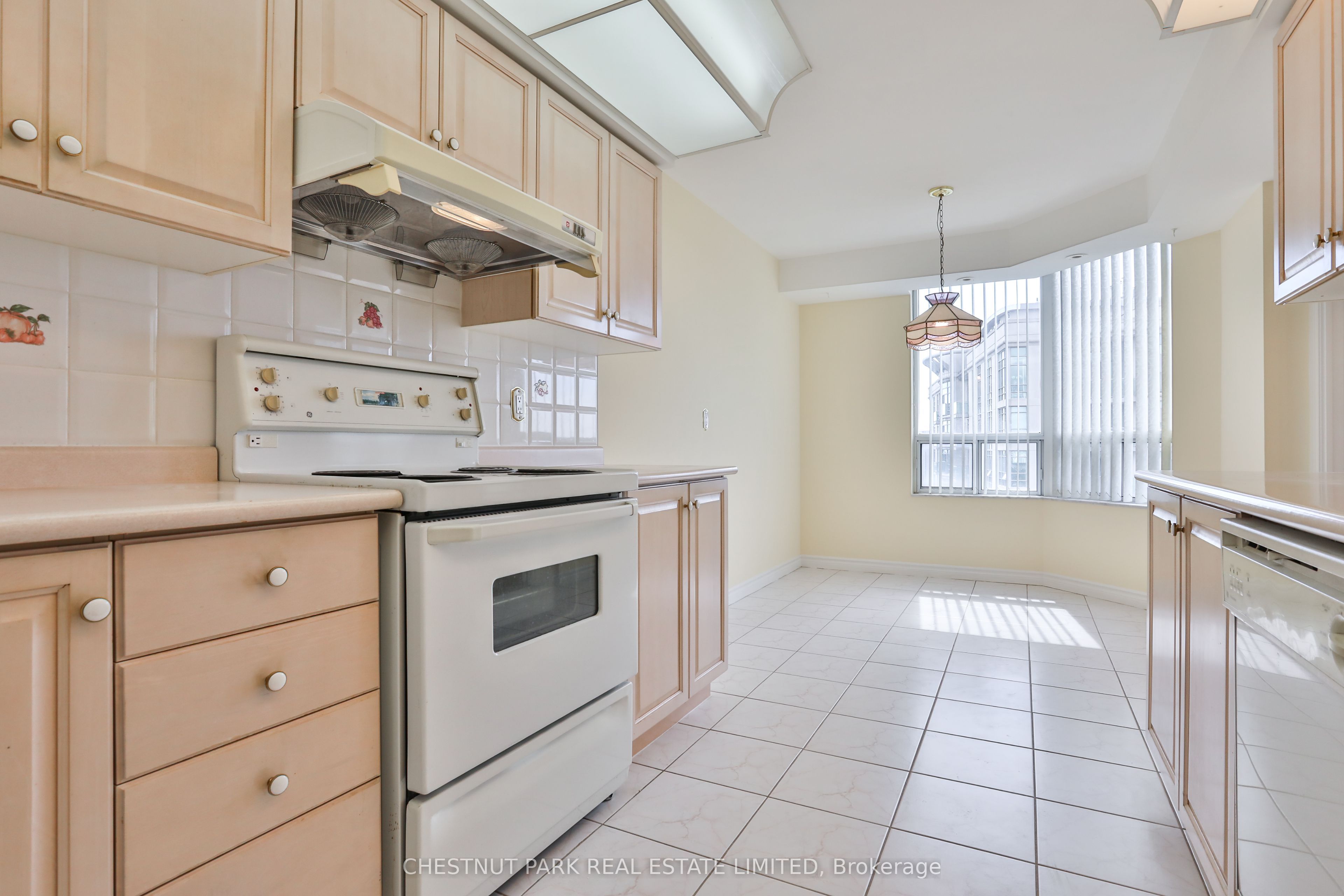 228 Bonis Avenue E 2705 Property Photo 19