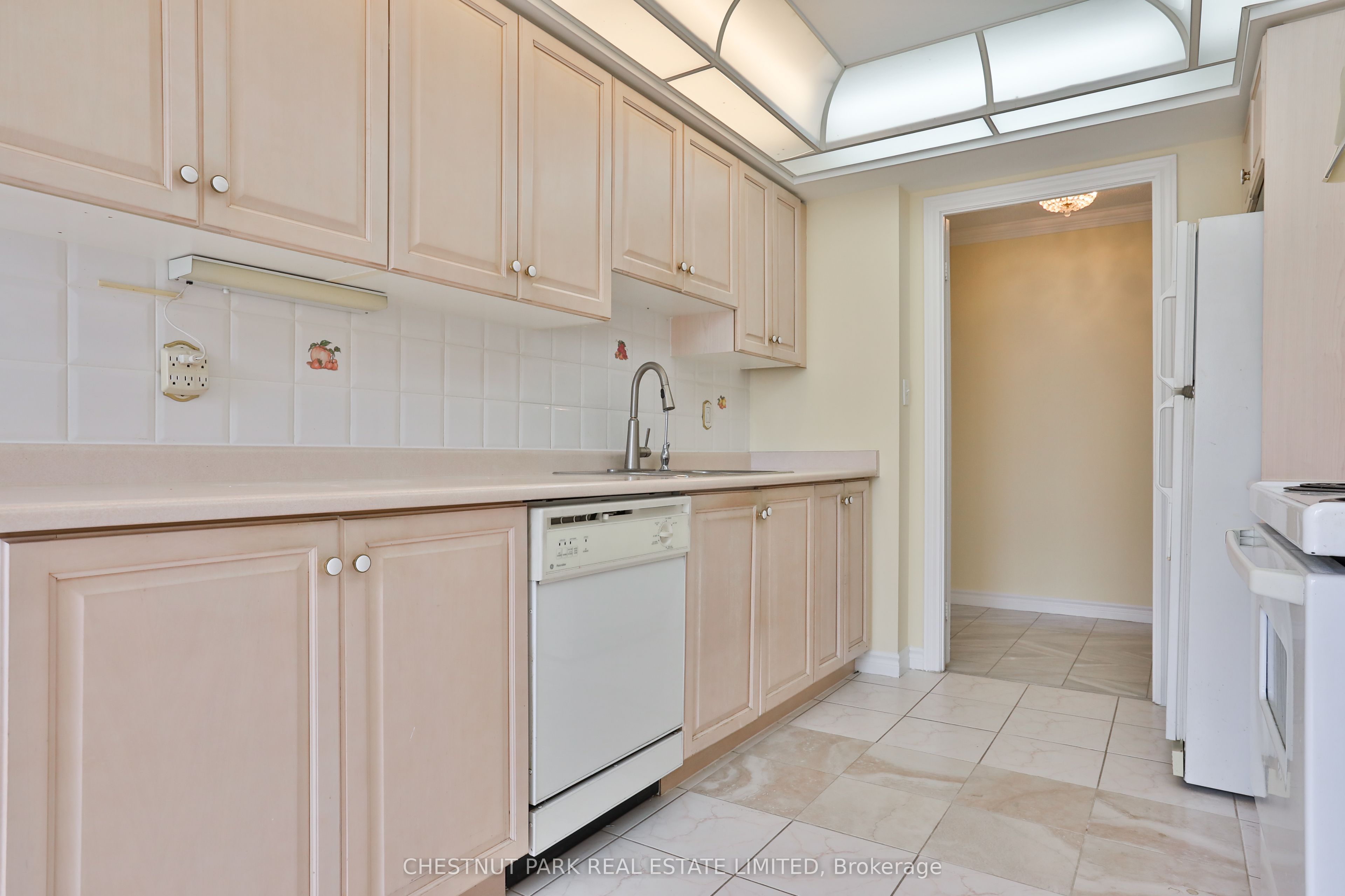 228 Bonis Avenue E 2705 Property Photo 25