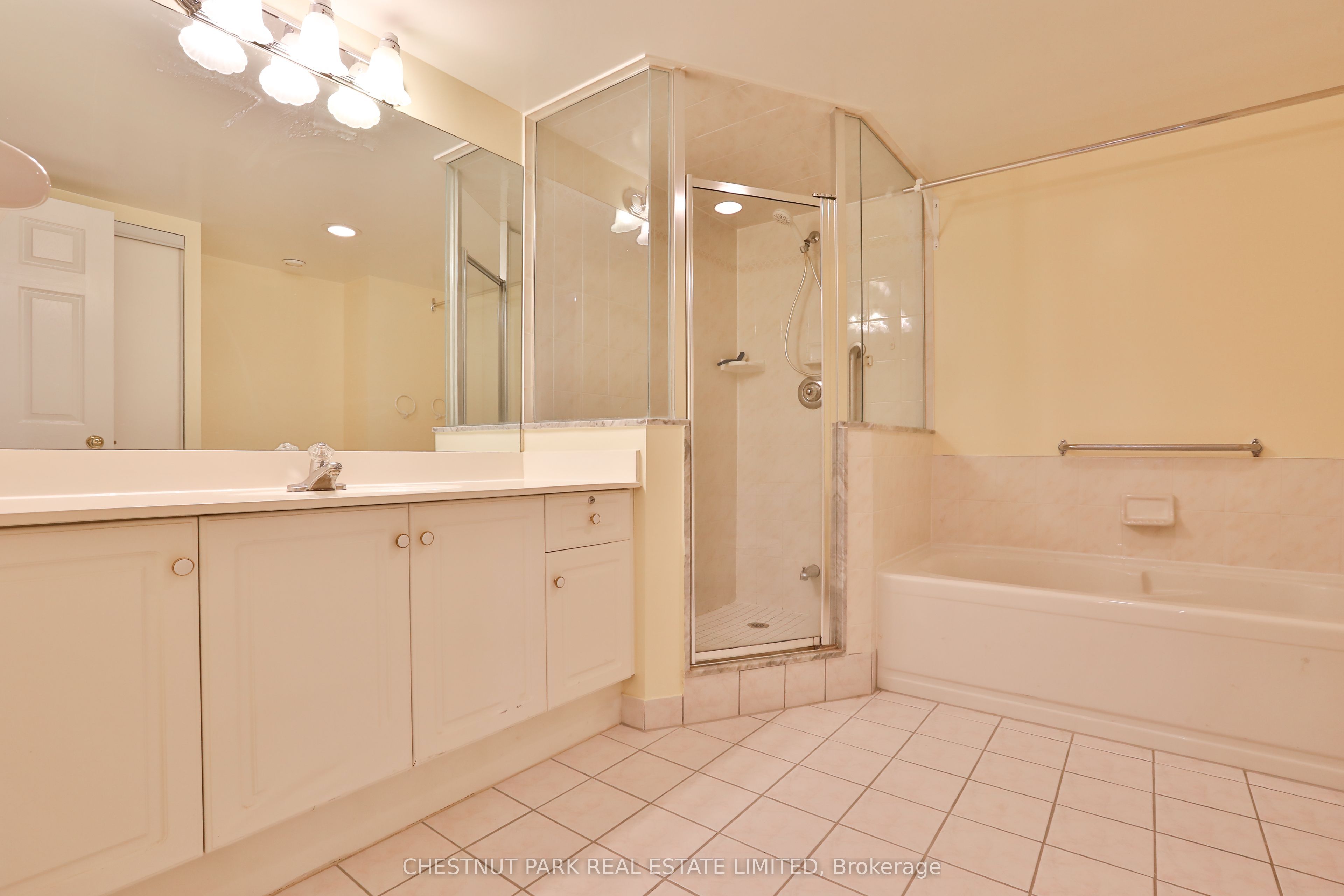 228 Bonis Avenue E 2705 Property Photo 32
