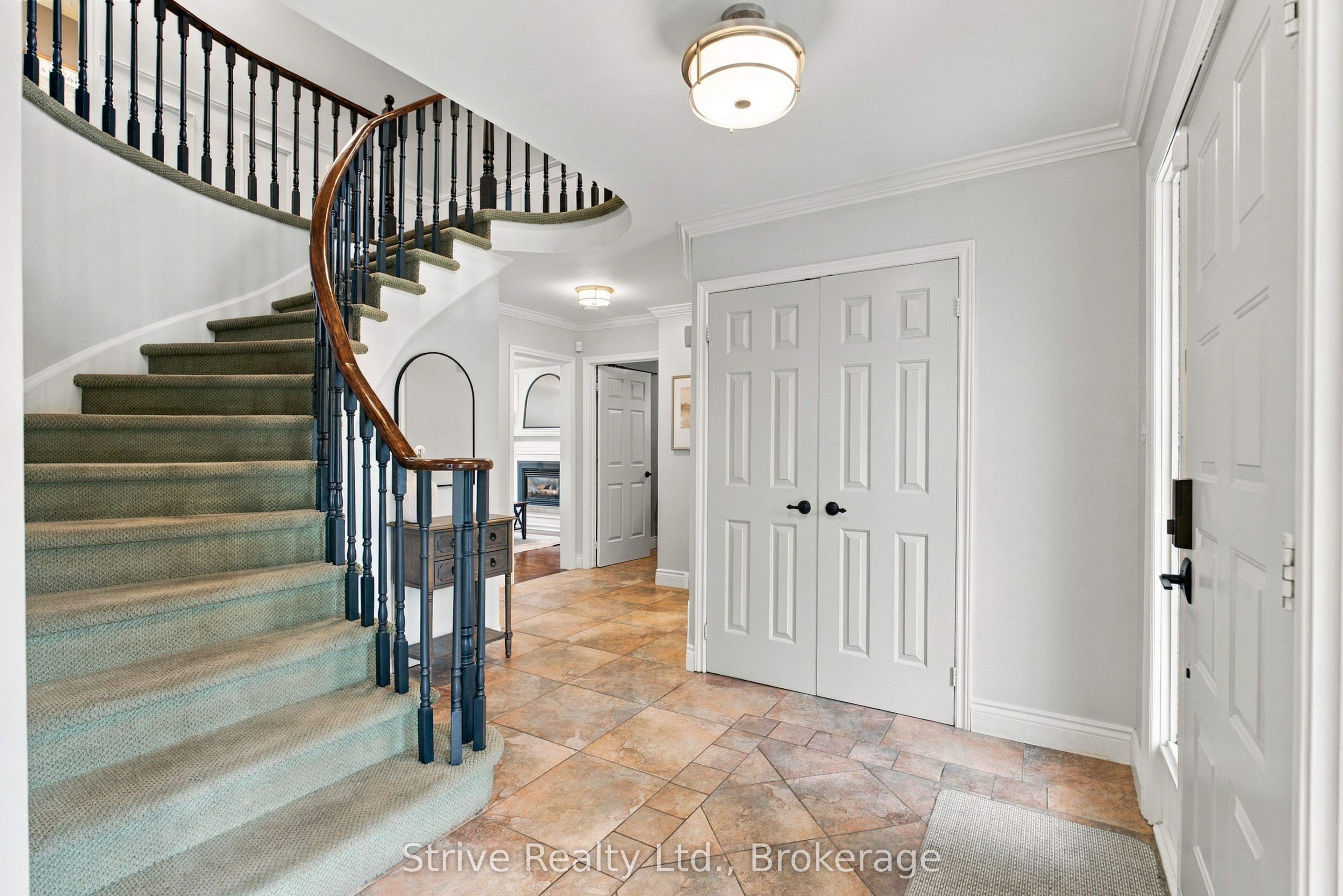 40 Mclellan Drive Property Photo 3