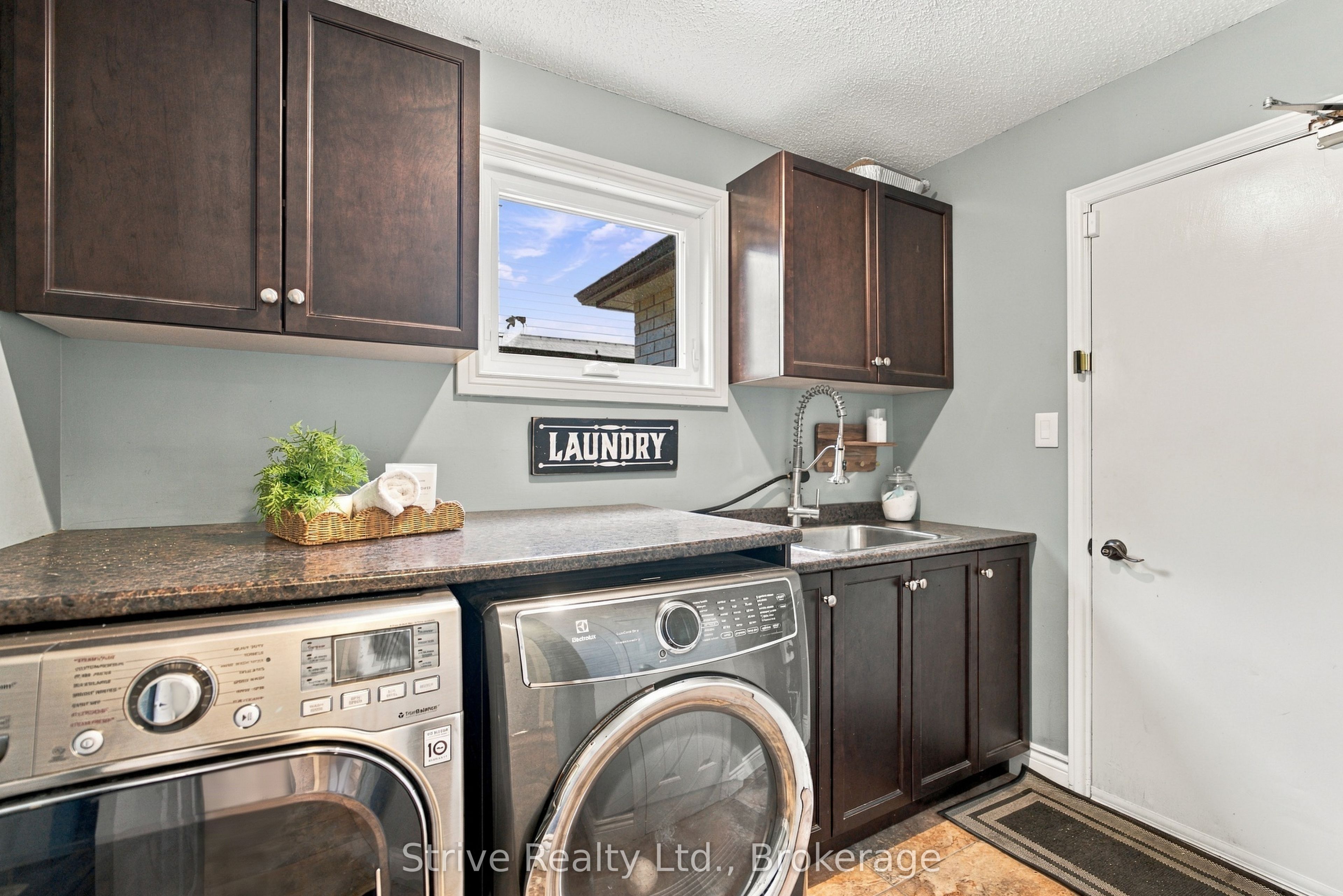 40 Mclellan Drive Property Photo 21