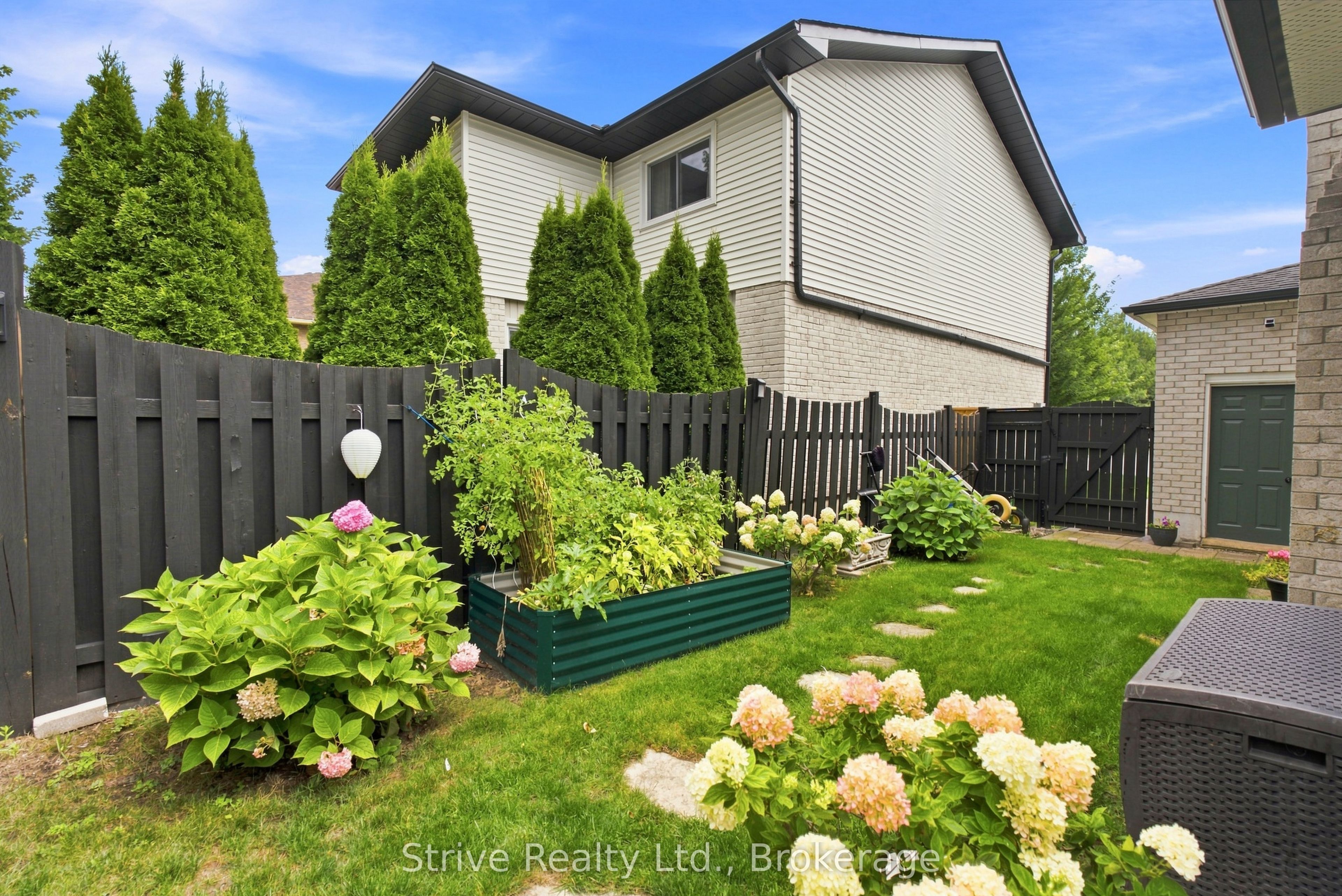 40 Mclellan Drive Property Photo 42