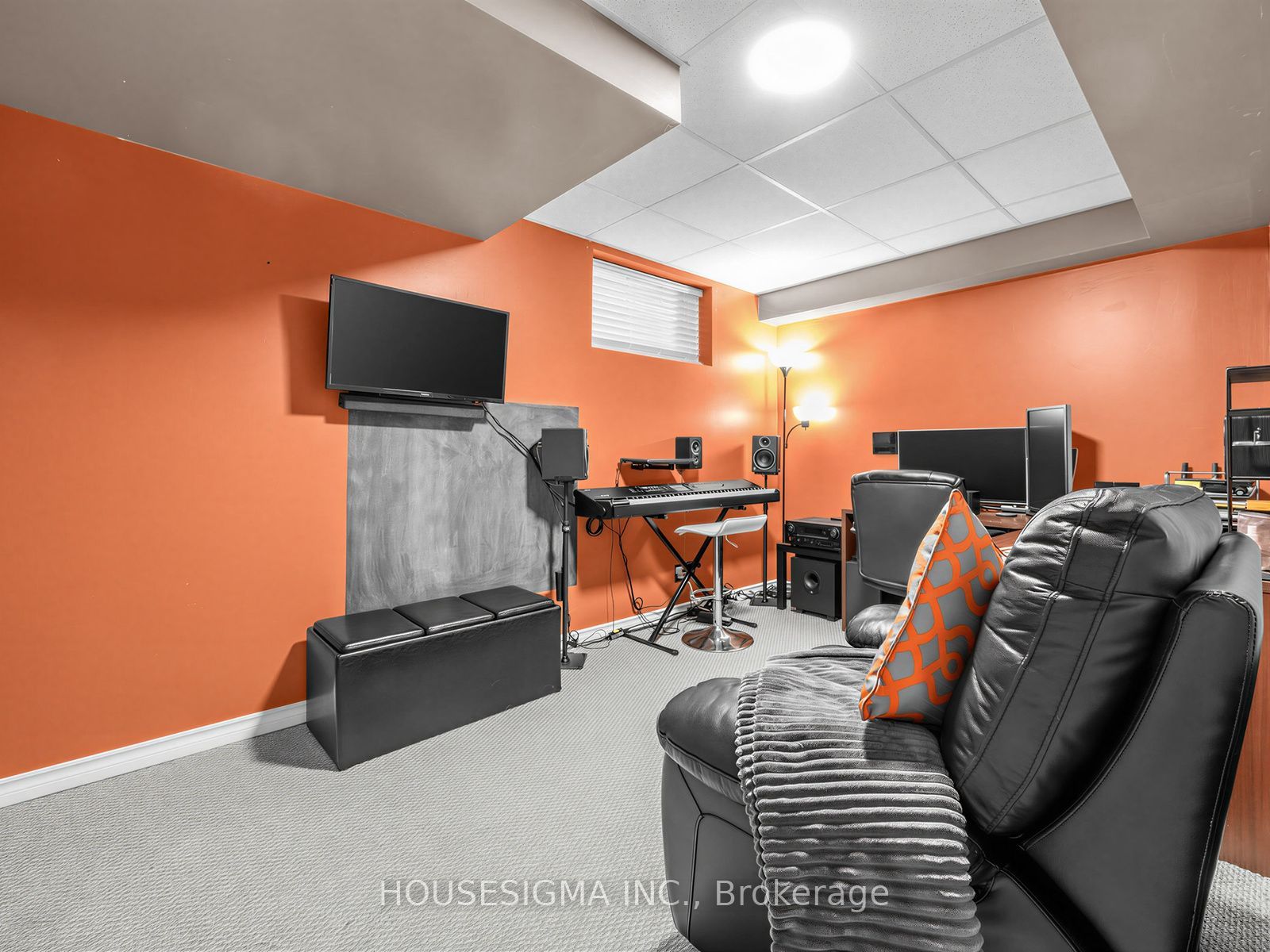 554 Aldershot Drive Property Photo 25