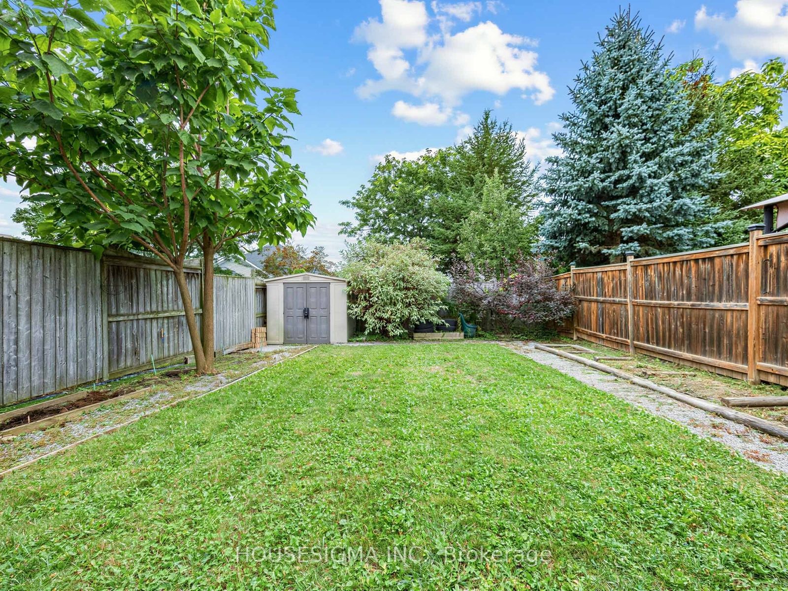 554 Aldershot Drive Property Photo 31