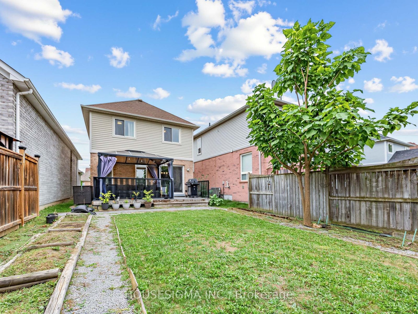 554 Aldershot Drive Property Photo 33