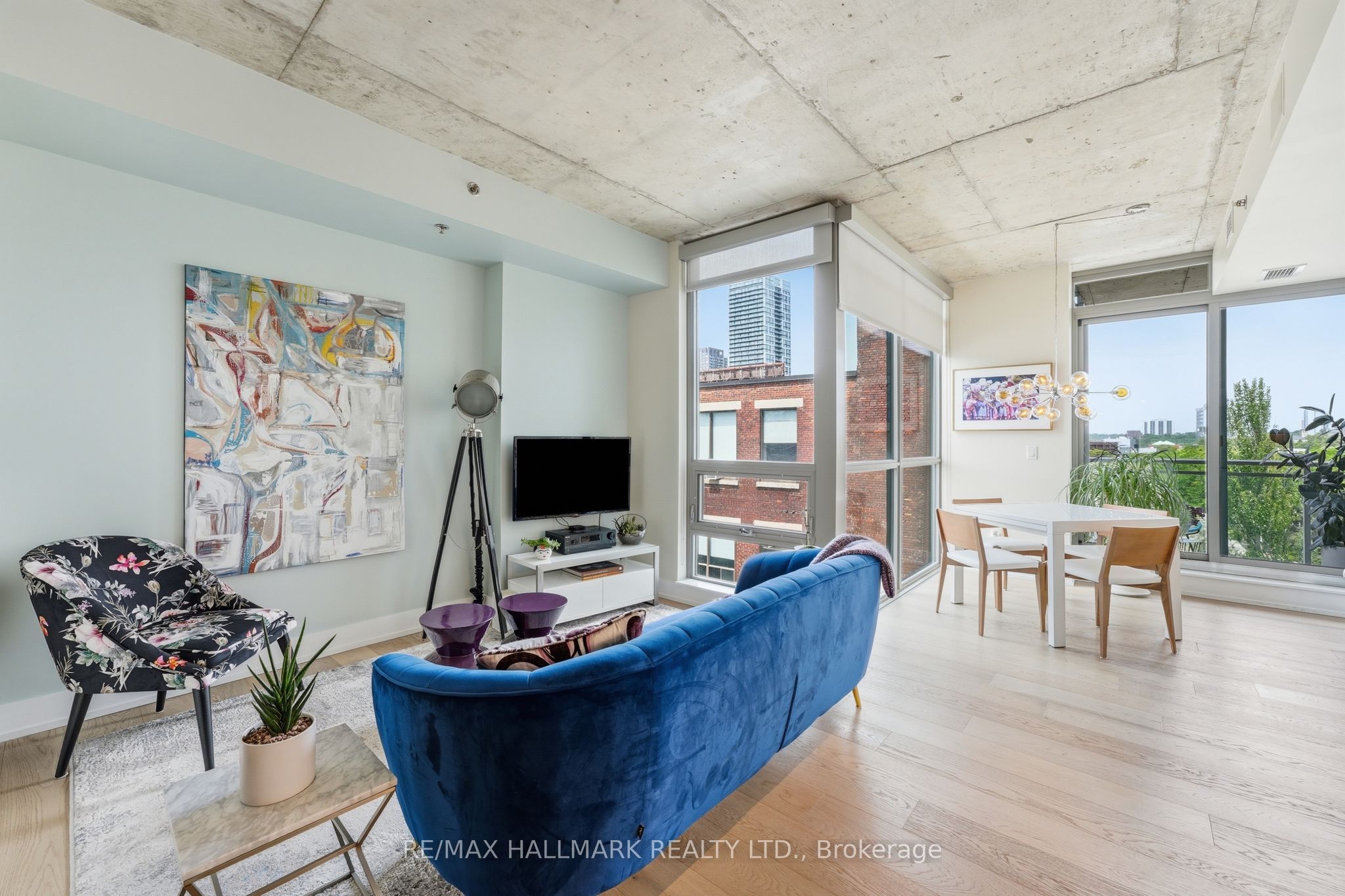 630 Queen Street E 602 Property Photo 1