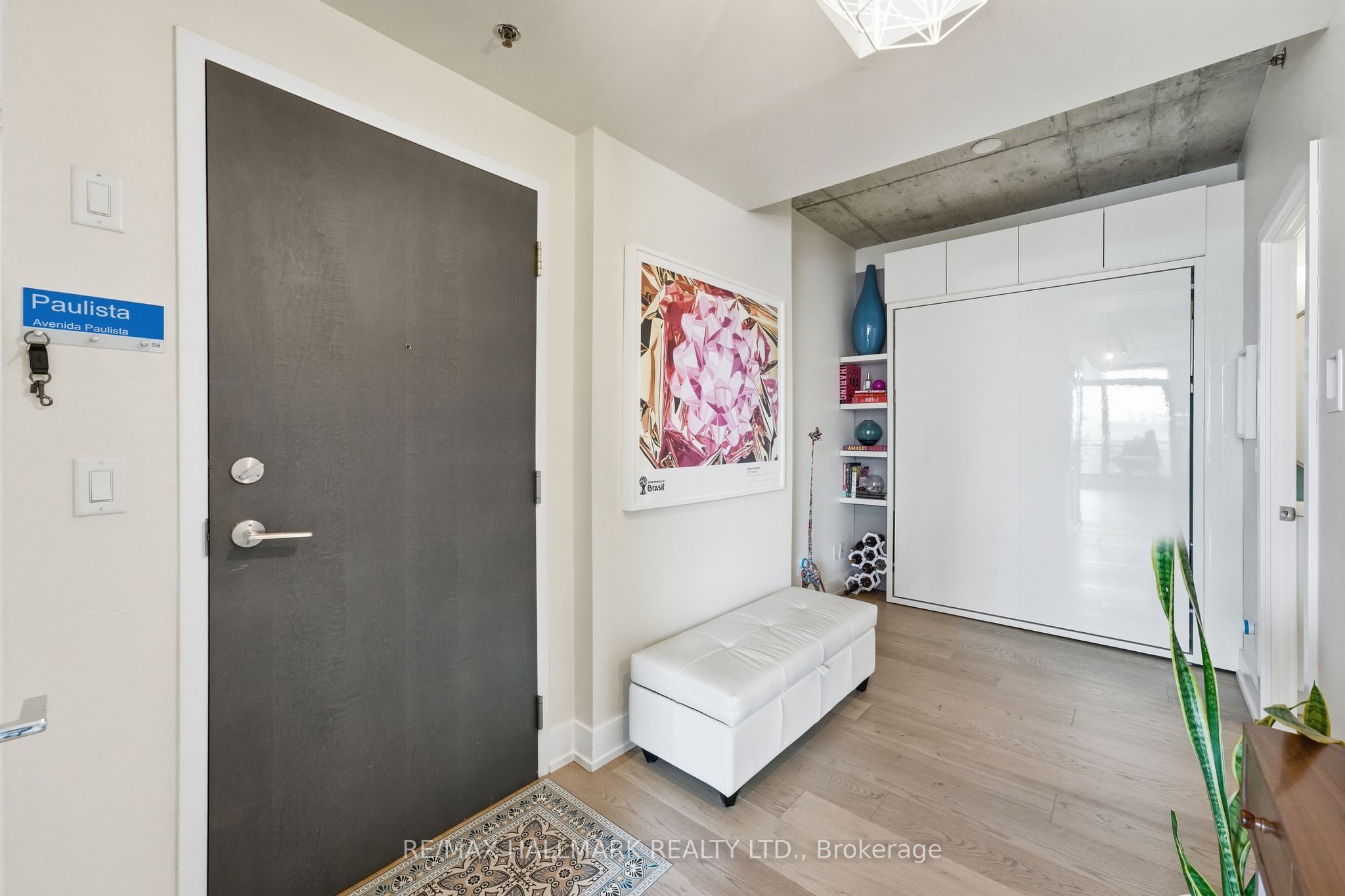 630 Queen Street E 602 Property Photo 3