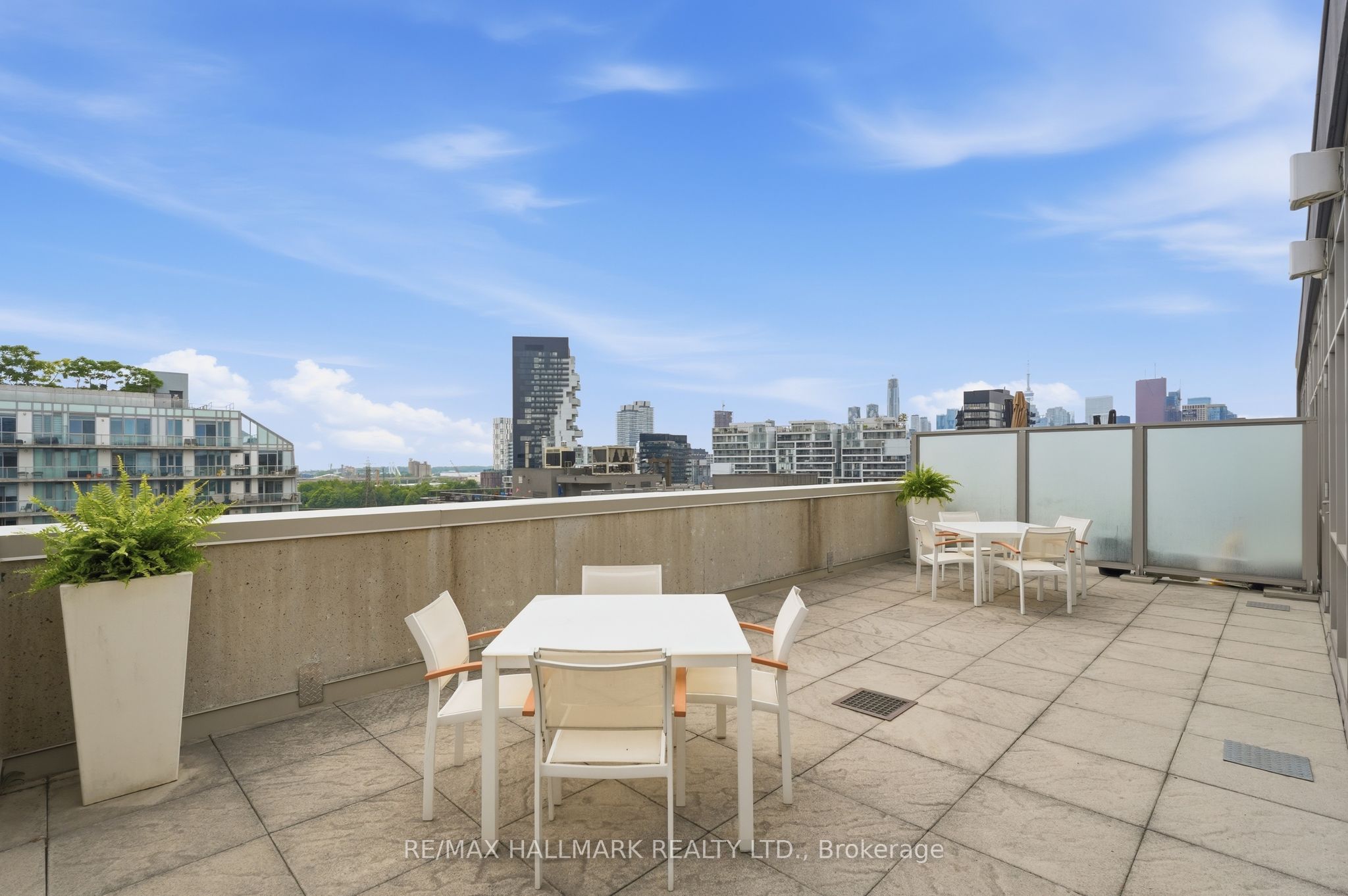 630 Queen Street E 602 Property Photo 26