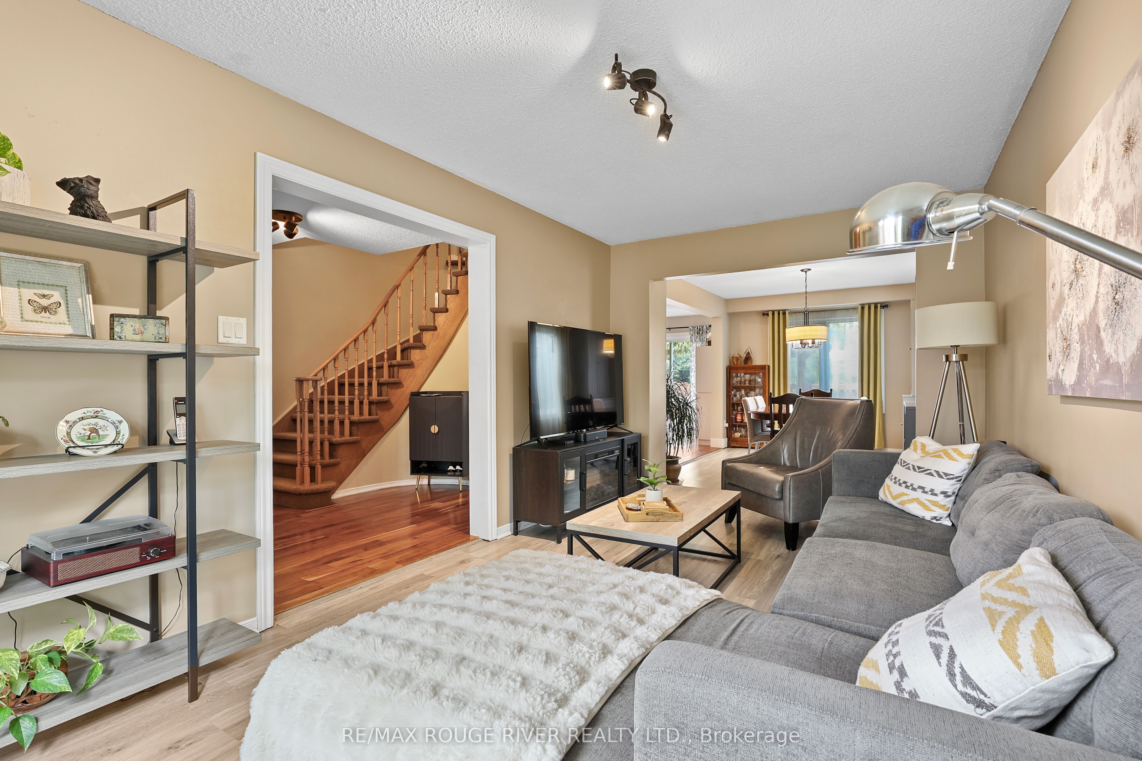 648 Cognac Crescent Property Photo 10