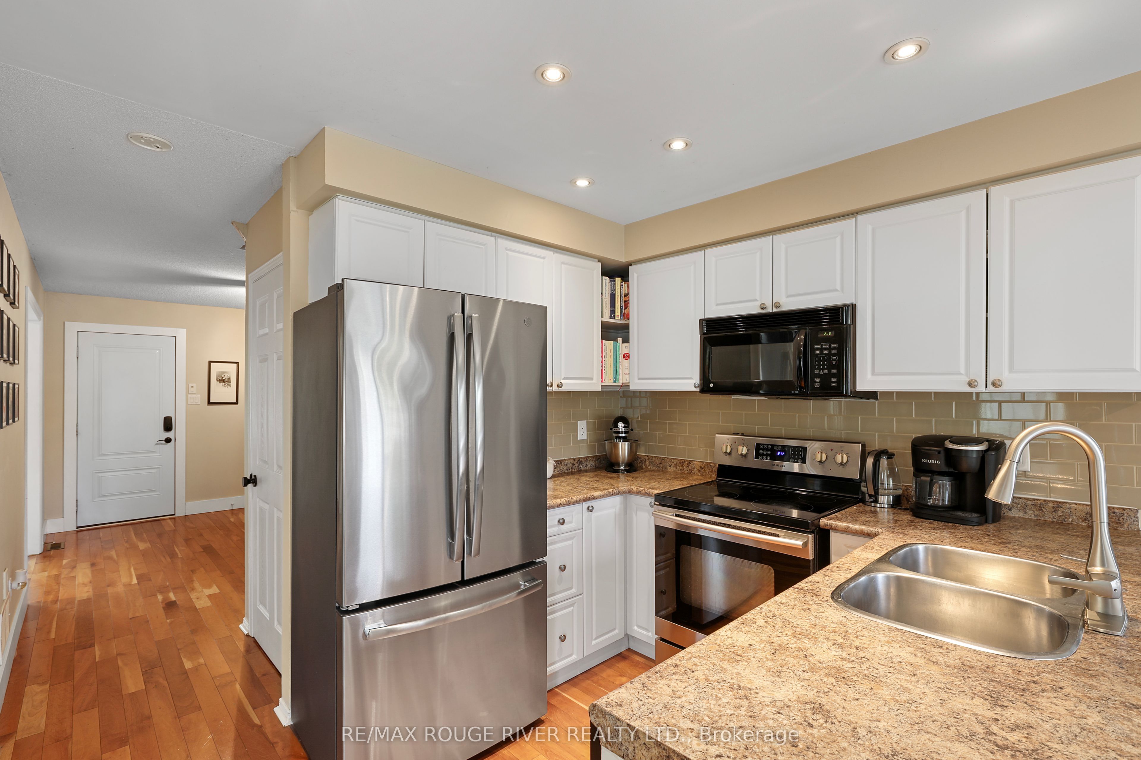 648 Cognac Crescent Property Photo 15