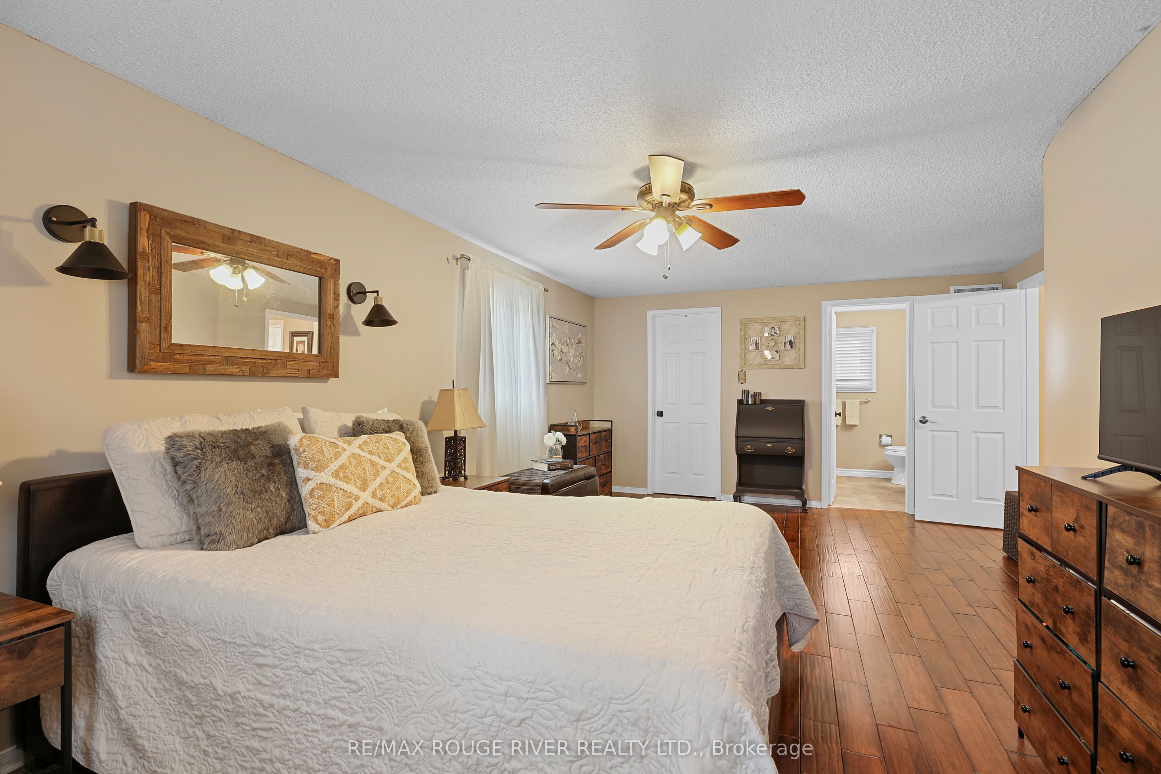 648 Cognac Crescent Property Photo 25