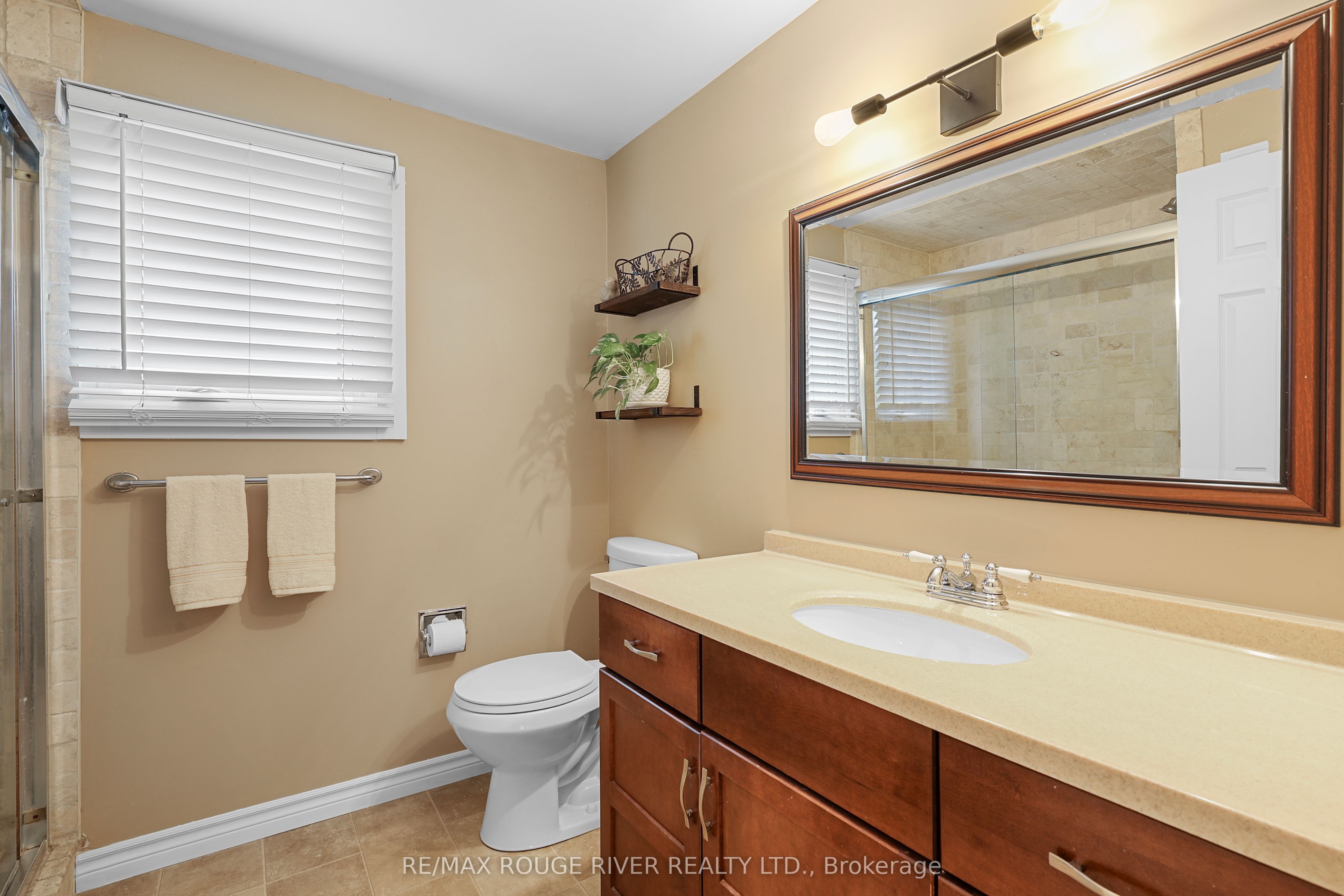 648 Cognac Crescent Property Photo 27