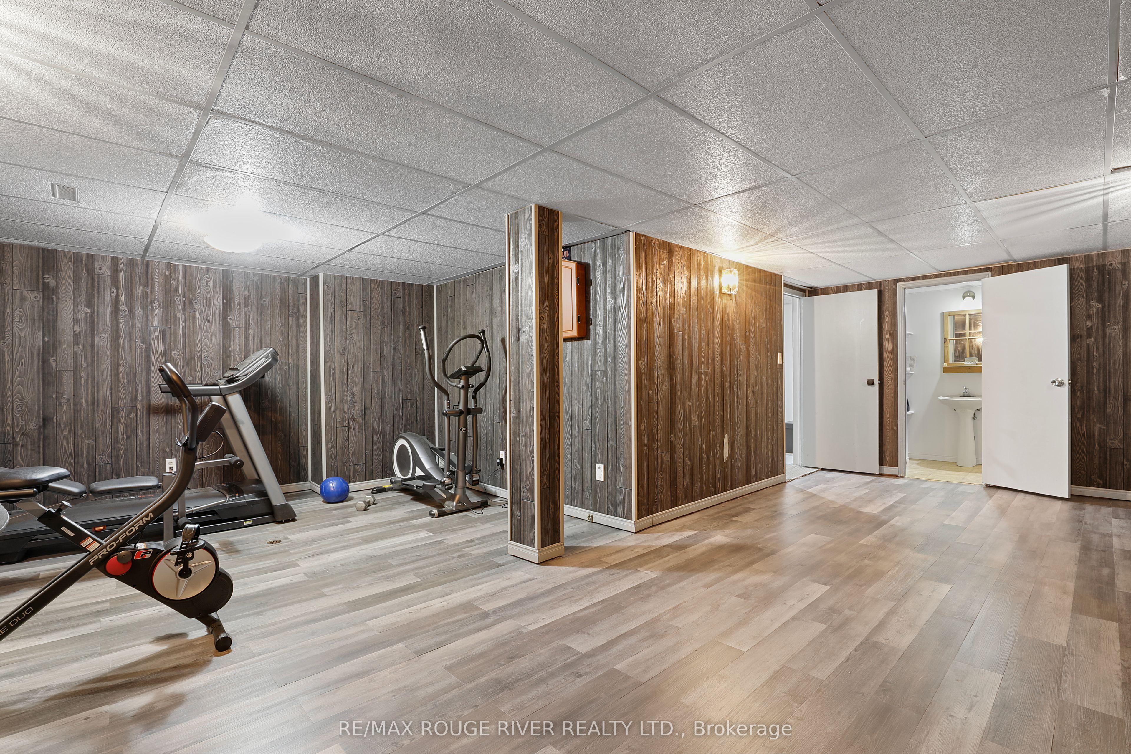 648 Cognac Crescent Property Photo 34